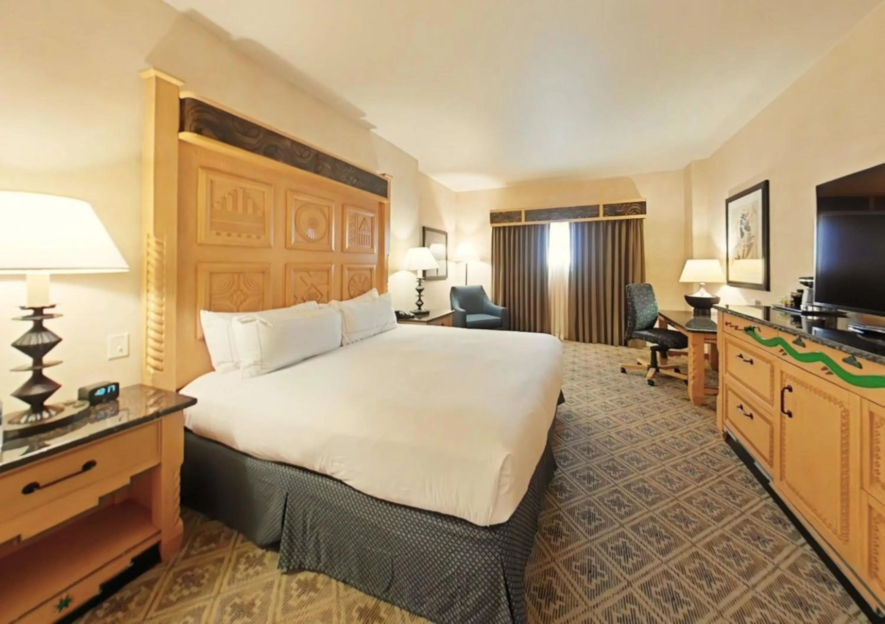 Bed in Hilton Santa Fe Buffalo Thunder