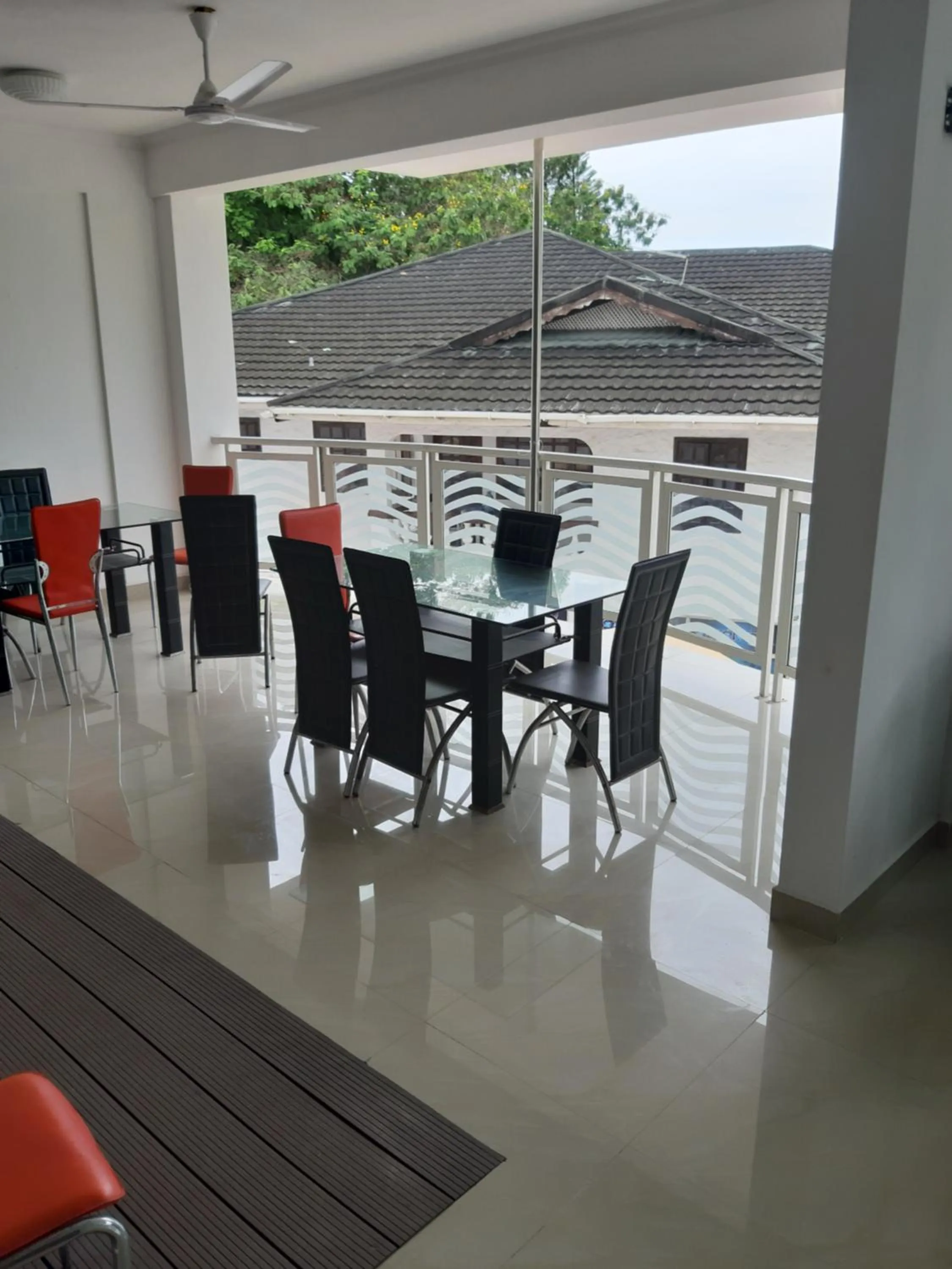 Restaurant/places to eat in Diamond Plaza