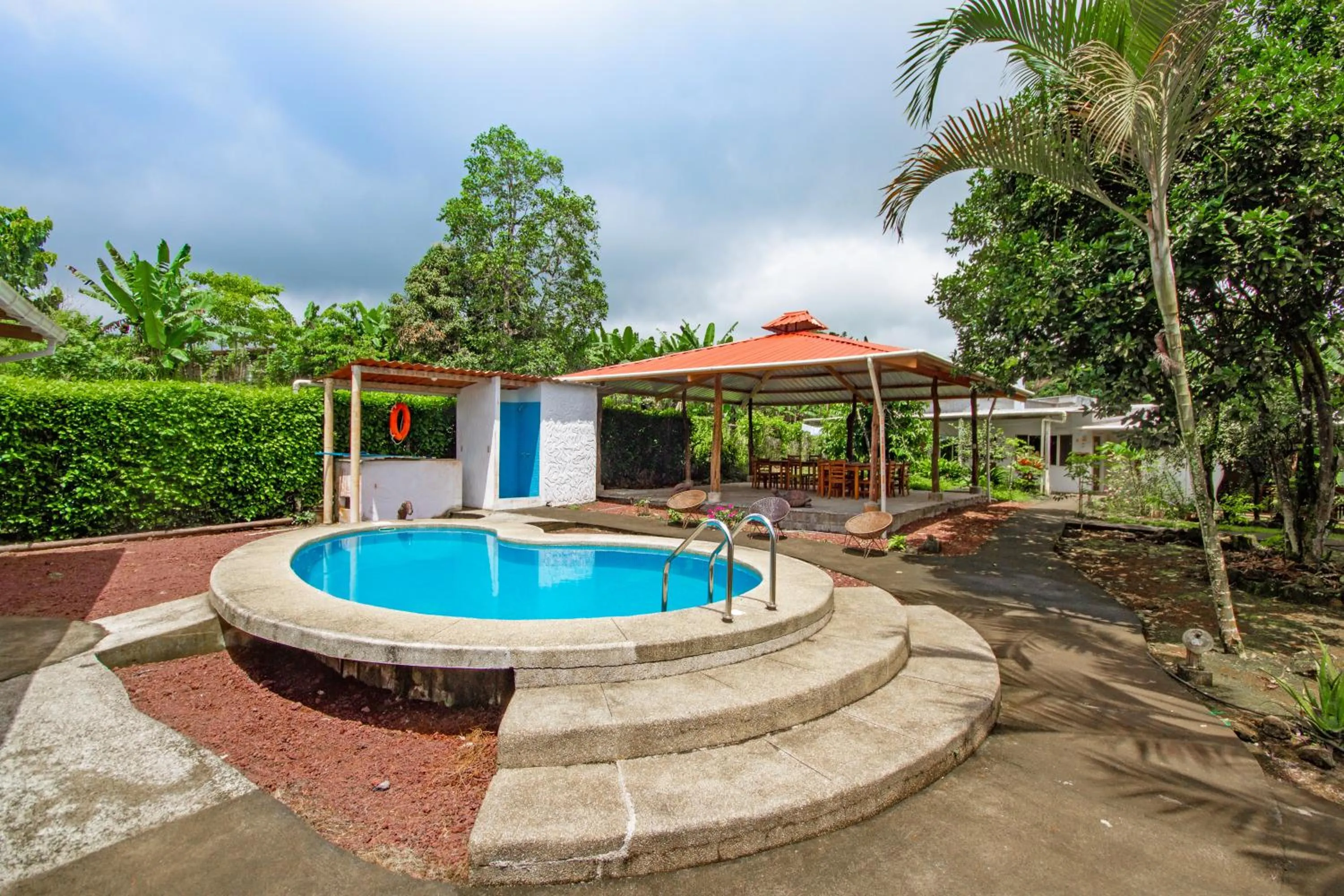 Swimming pool in Hotel Twin Galápagos
