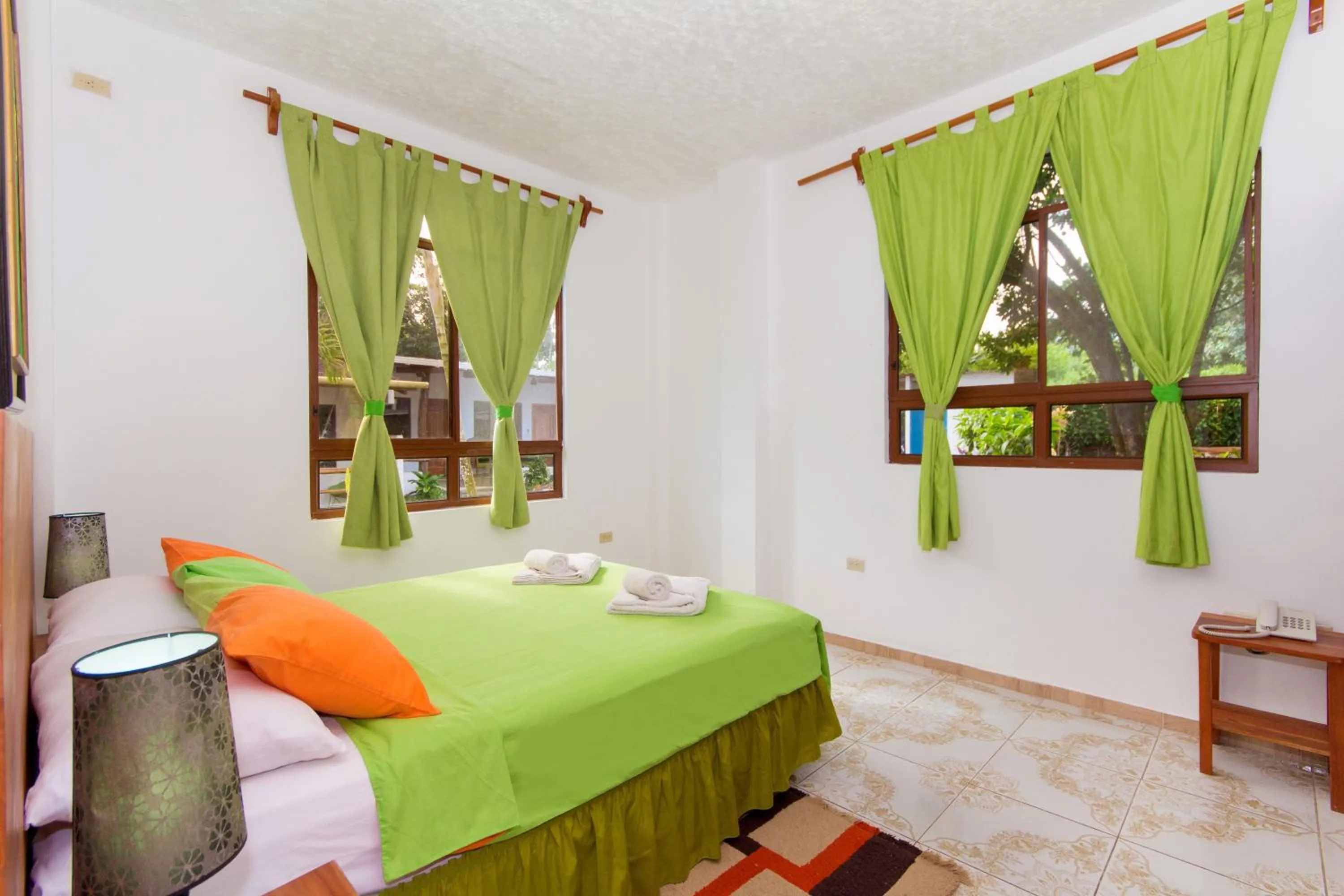 Bed in Hotel Twin Galápagos