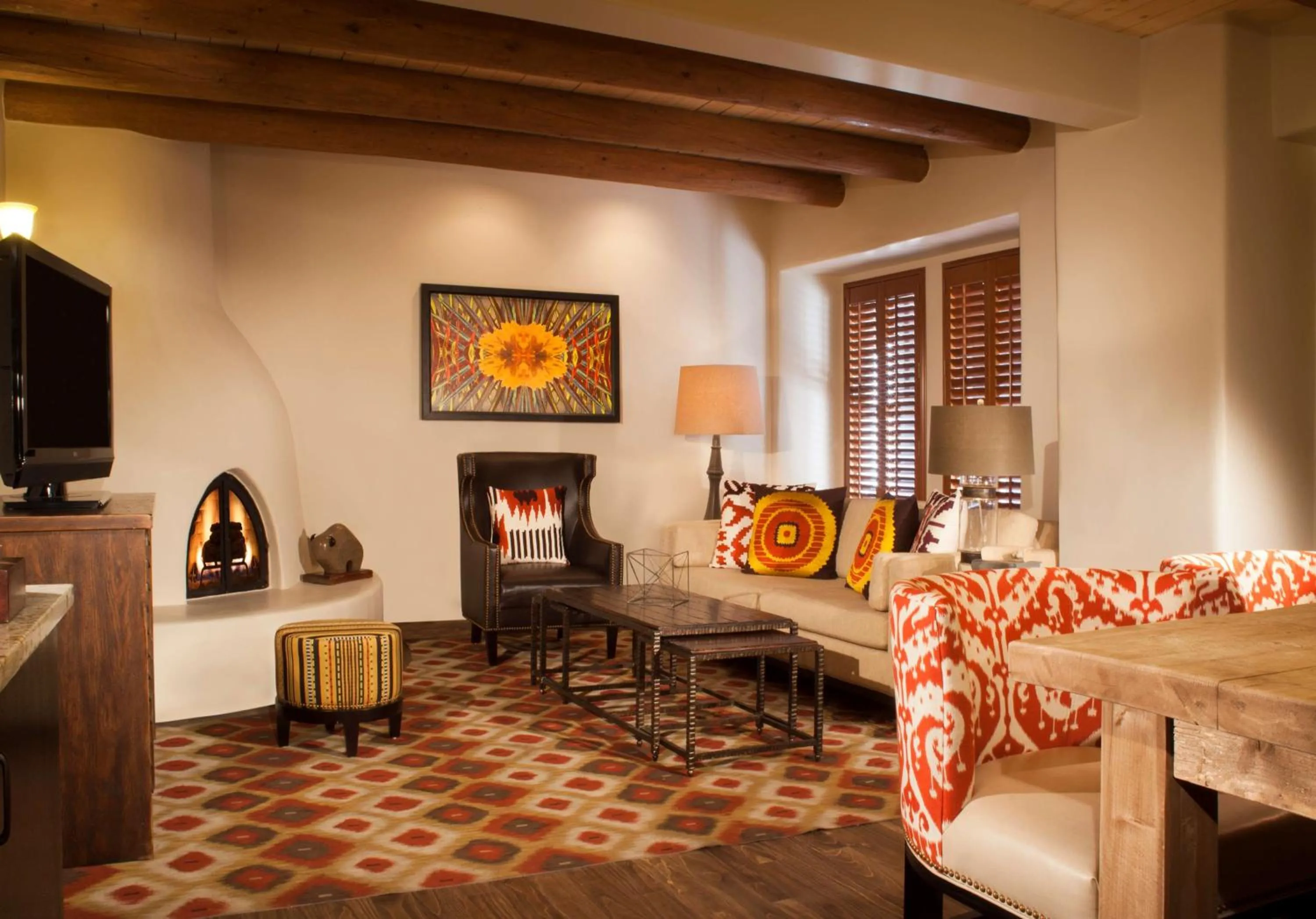 Living room in Hilton Santa Fe Historic Plaza
