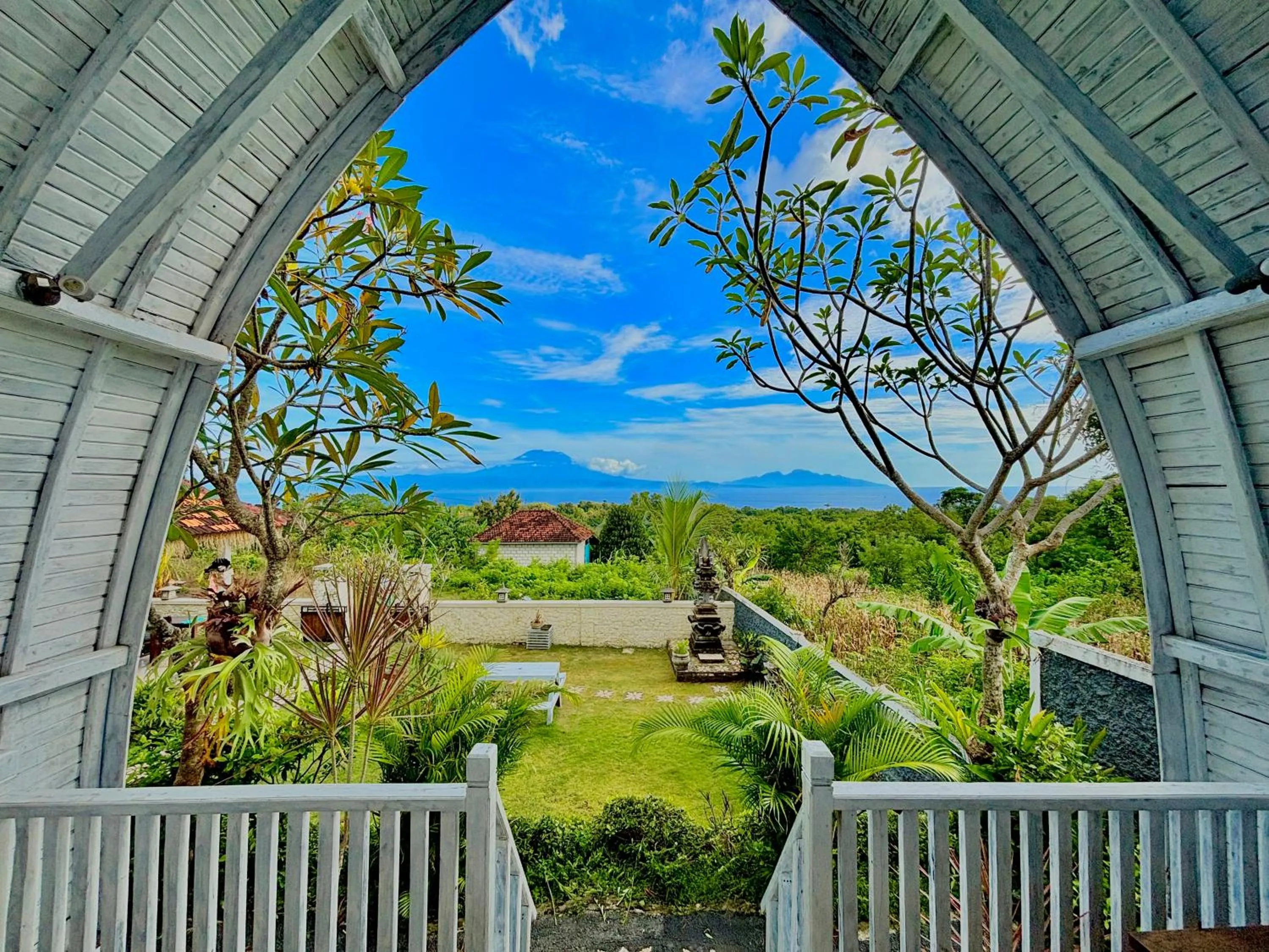 Natural landscape in Hotra Hill Cottage