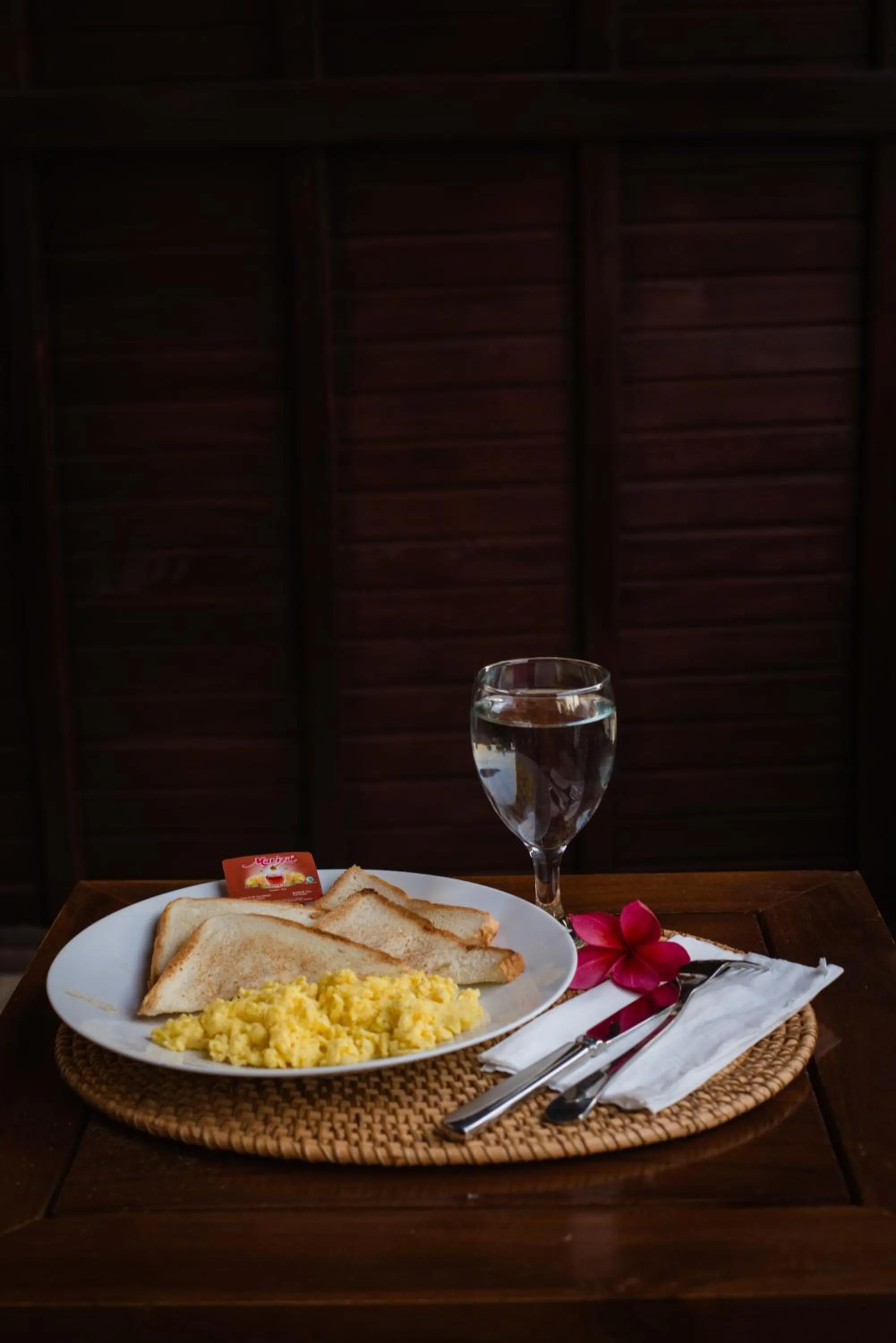 Food and drinks in Hotra Hill Cottage