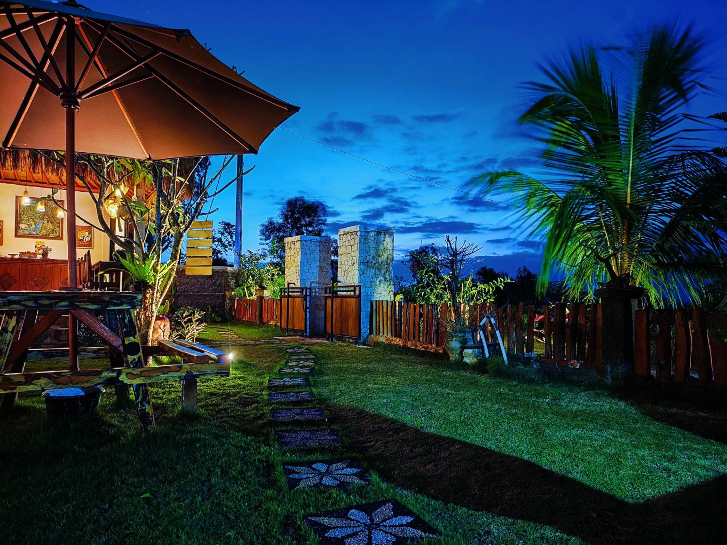 Natural landscape in Hotra Hill Cottage