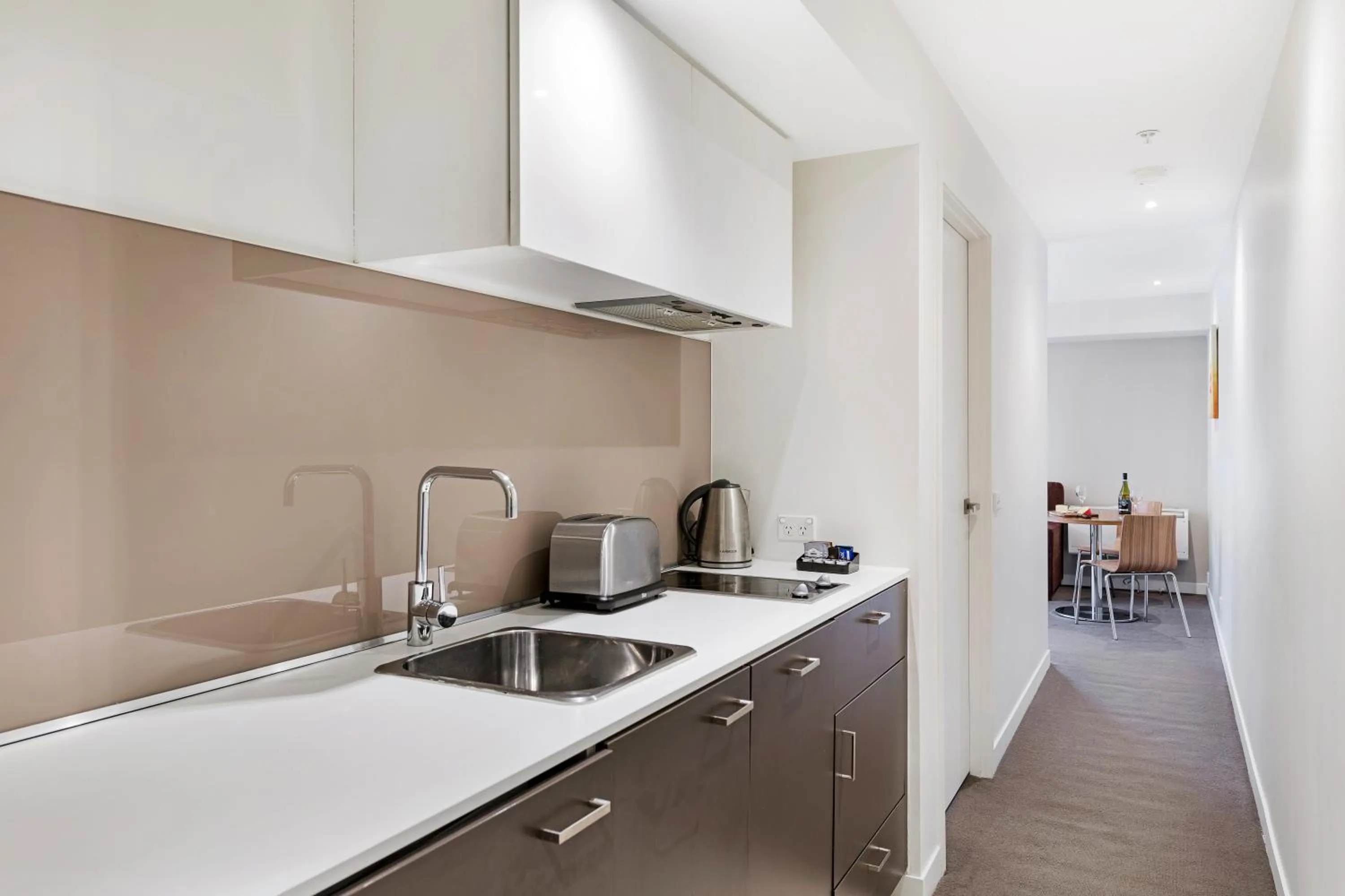 Kitchen or kitchenette in Seasons Heritage Melbourne
