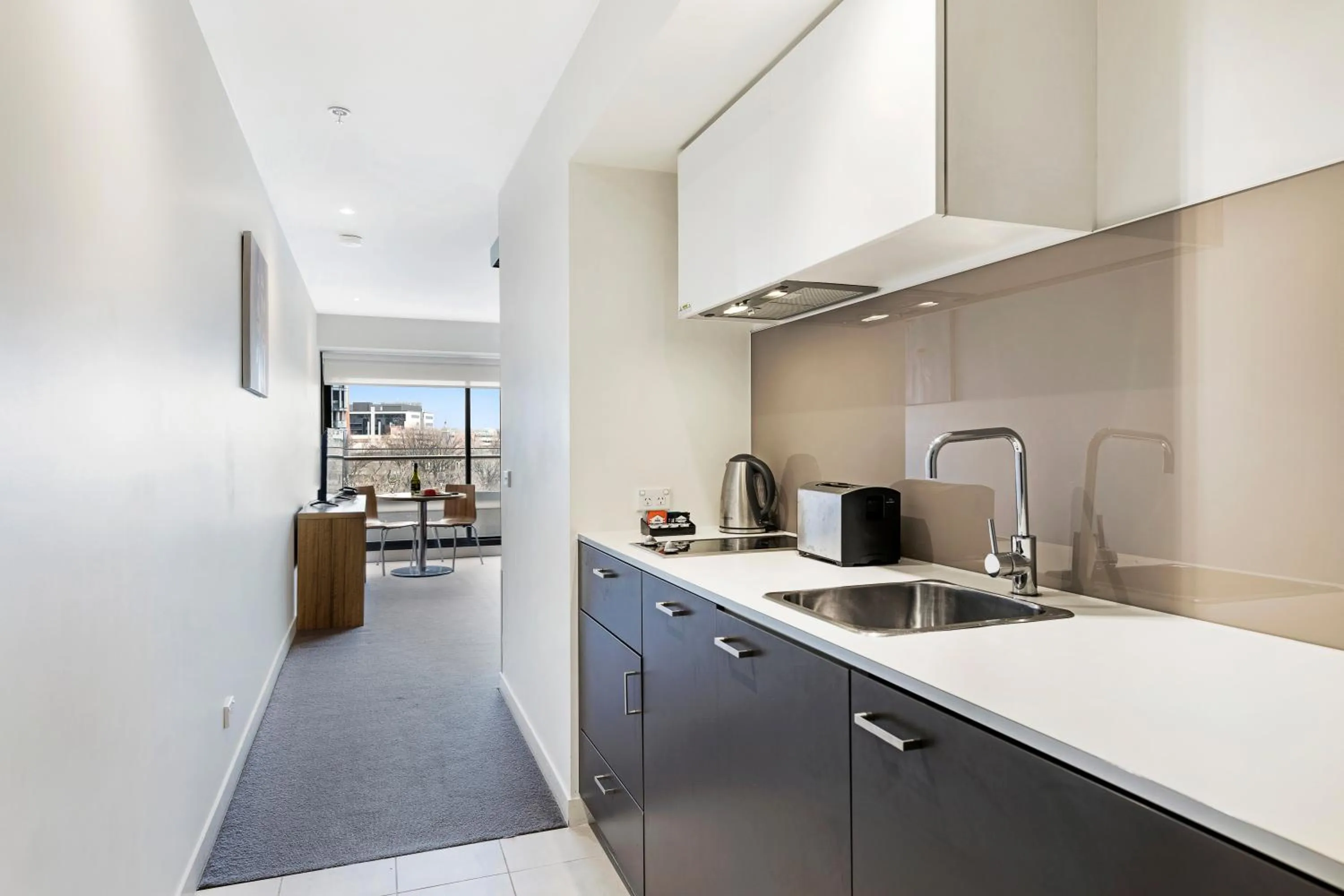Kitchen or kitchenette in Seasons Heritage Melbourne