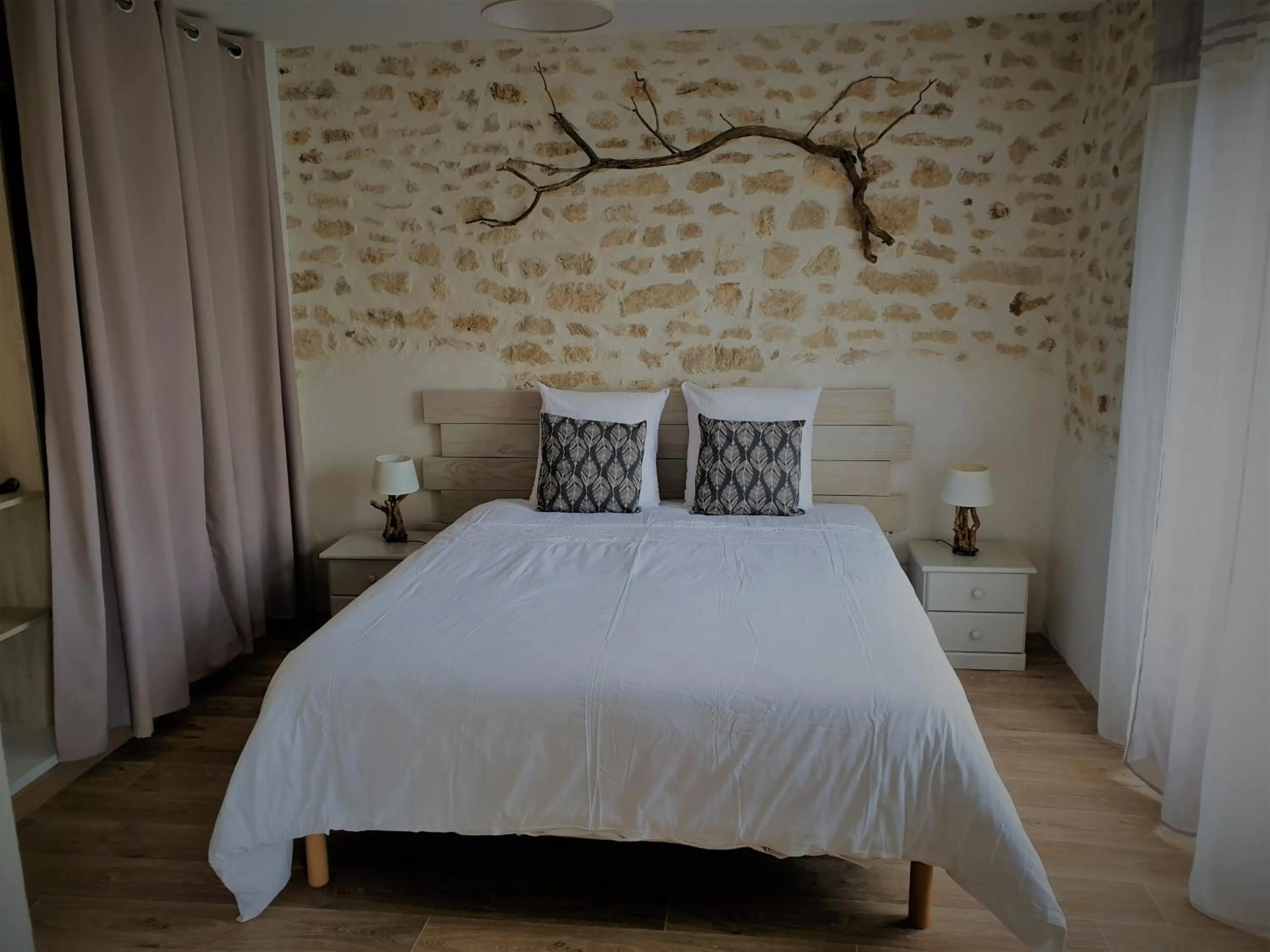 Photo of the whole room, Bed in Le pré de la rue
