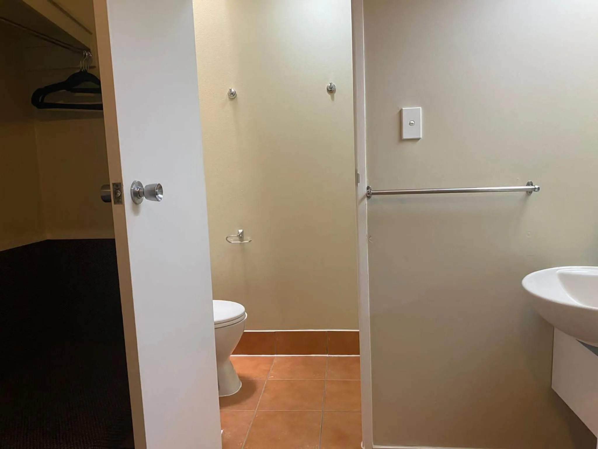 Toilet in Airport Gateway Hotel