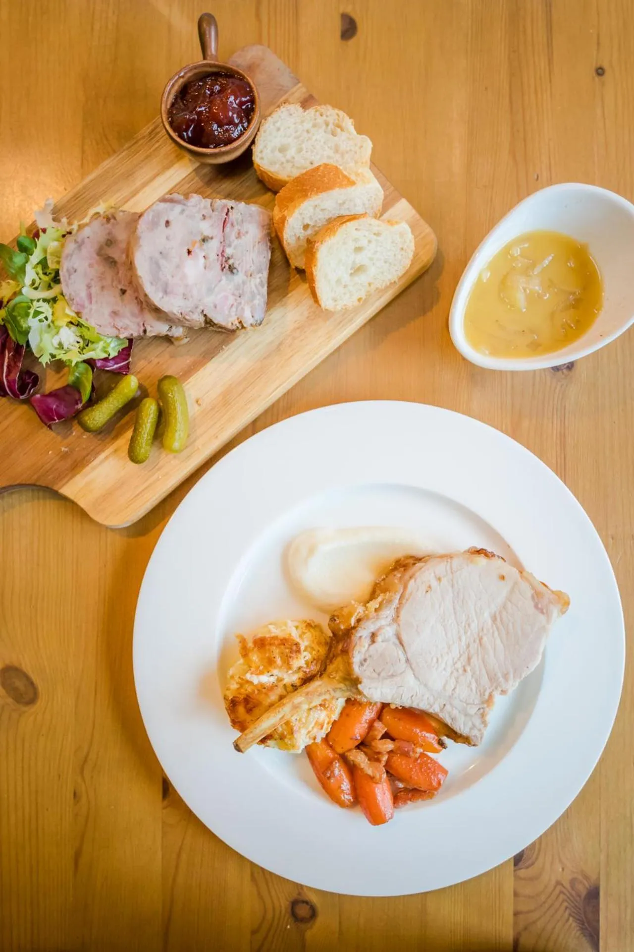 The Old Farm of Amfreville Chambre d' Hotes & Table d' Hotes