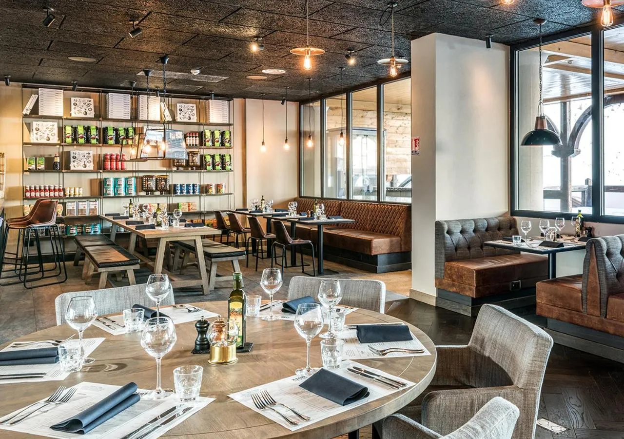 Restaurant/places to eat in Langley Hôtel Tignes 2100