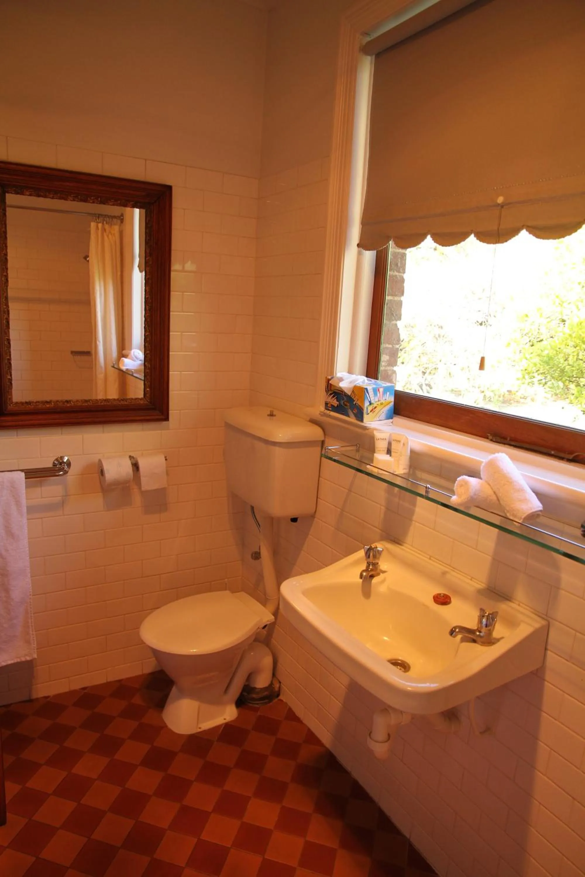 Shower in Buxton Manor