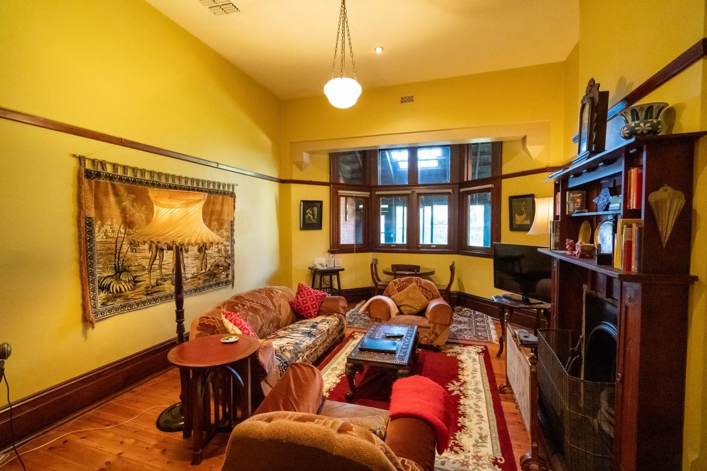 TV and multimedia in Buxton Manor