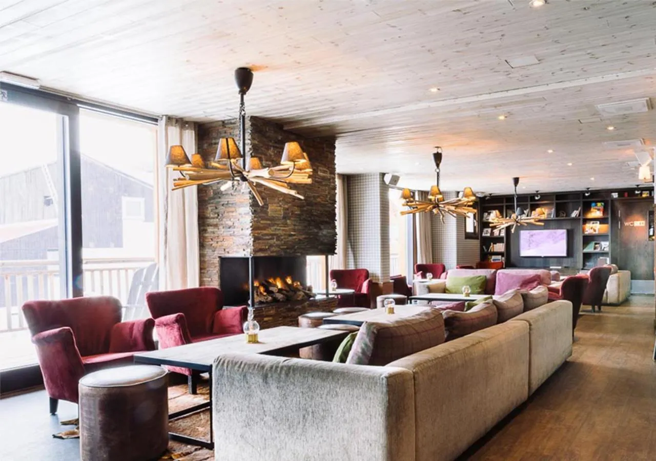 Restaurant/places to eat in Langley Hôtel Tango