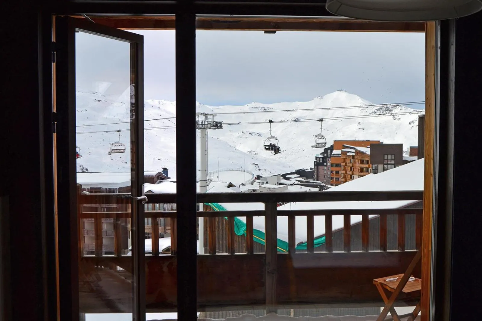 Property building in Langley Hôtel Tango