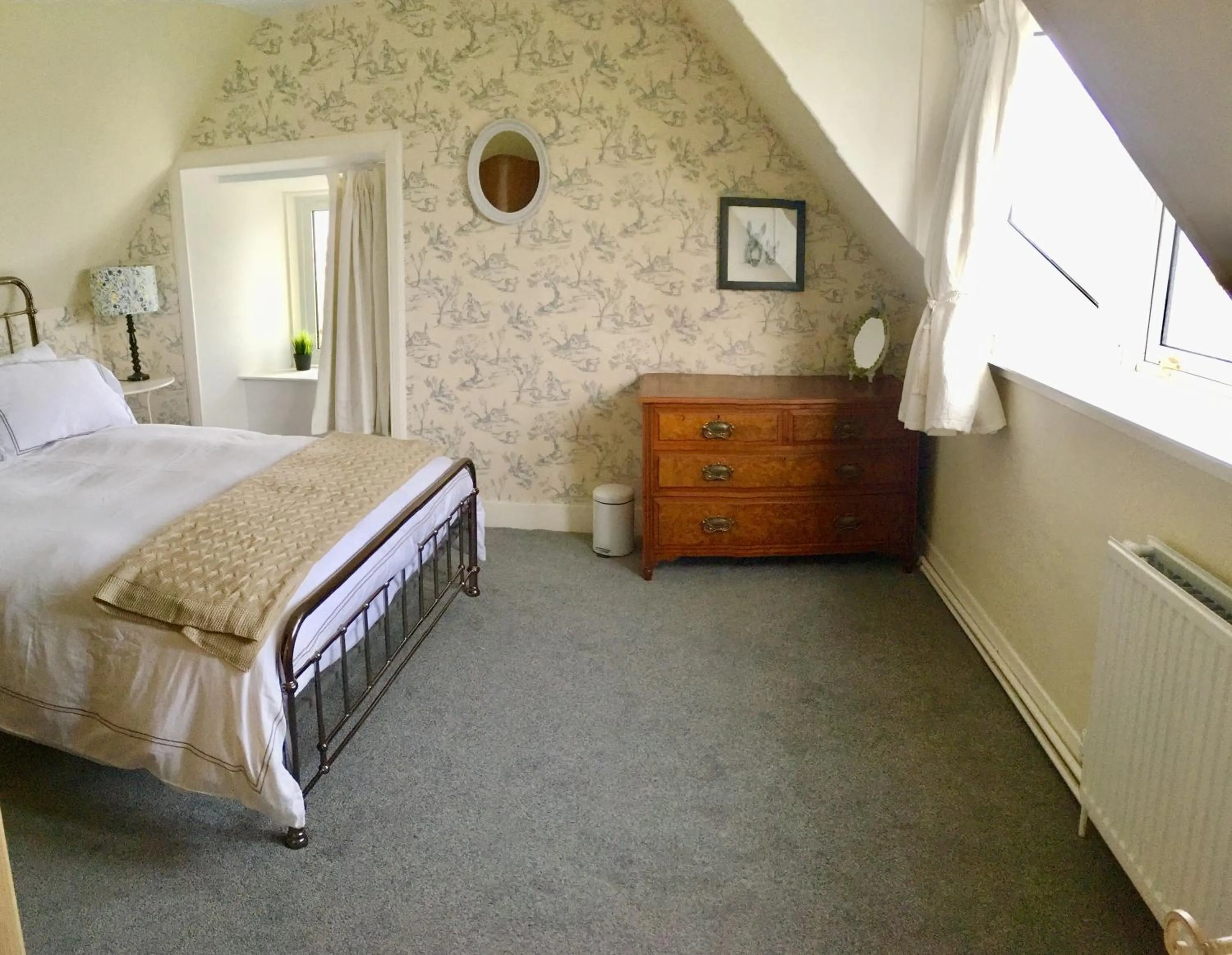 Bed in Puffin Cottage