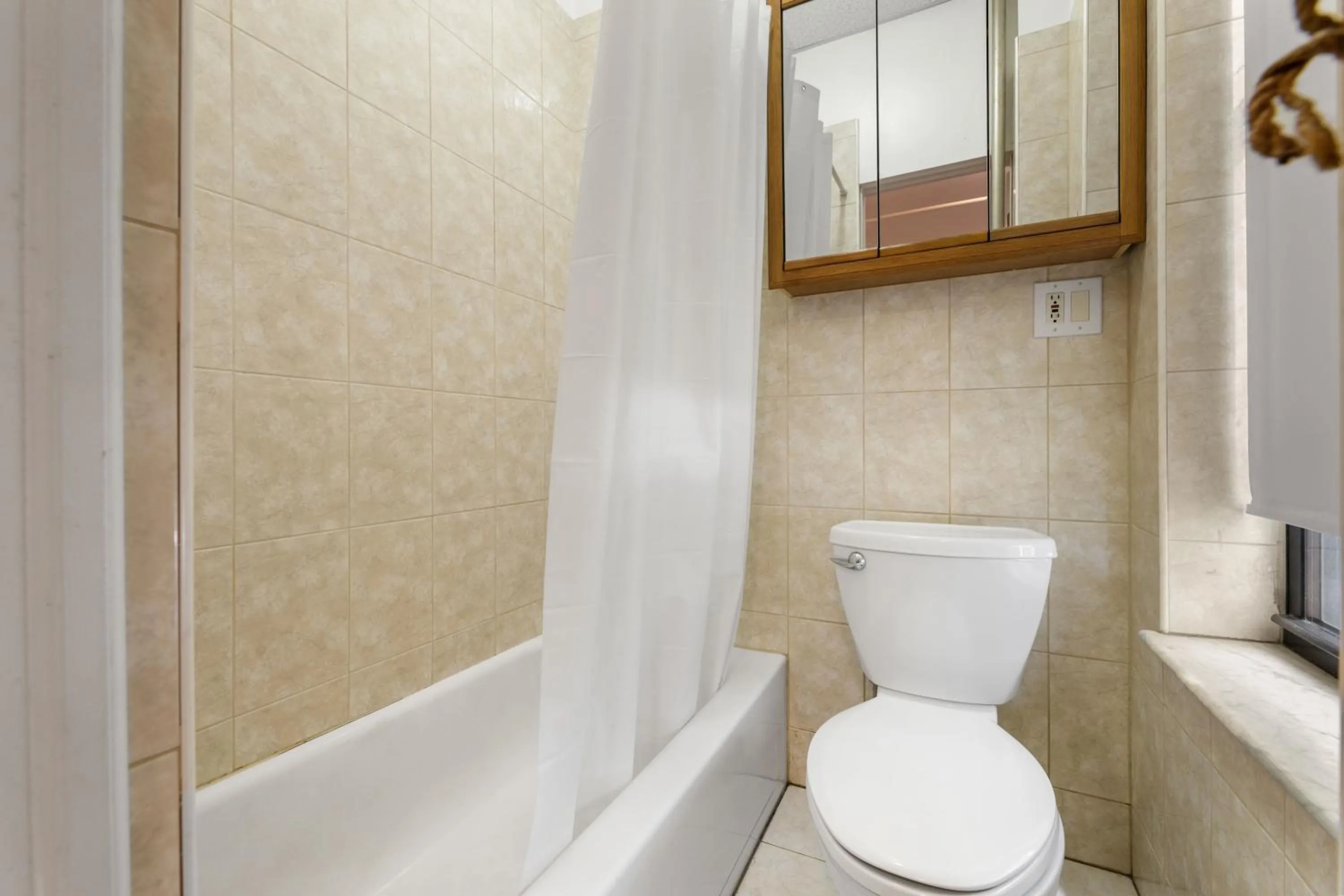 Shower in West 30th Street Guest House