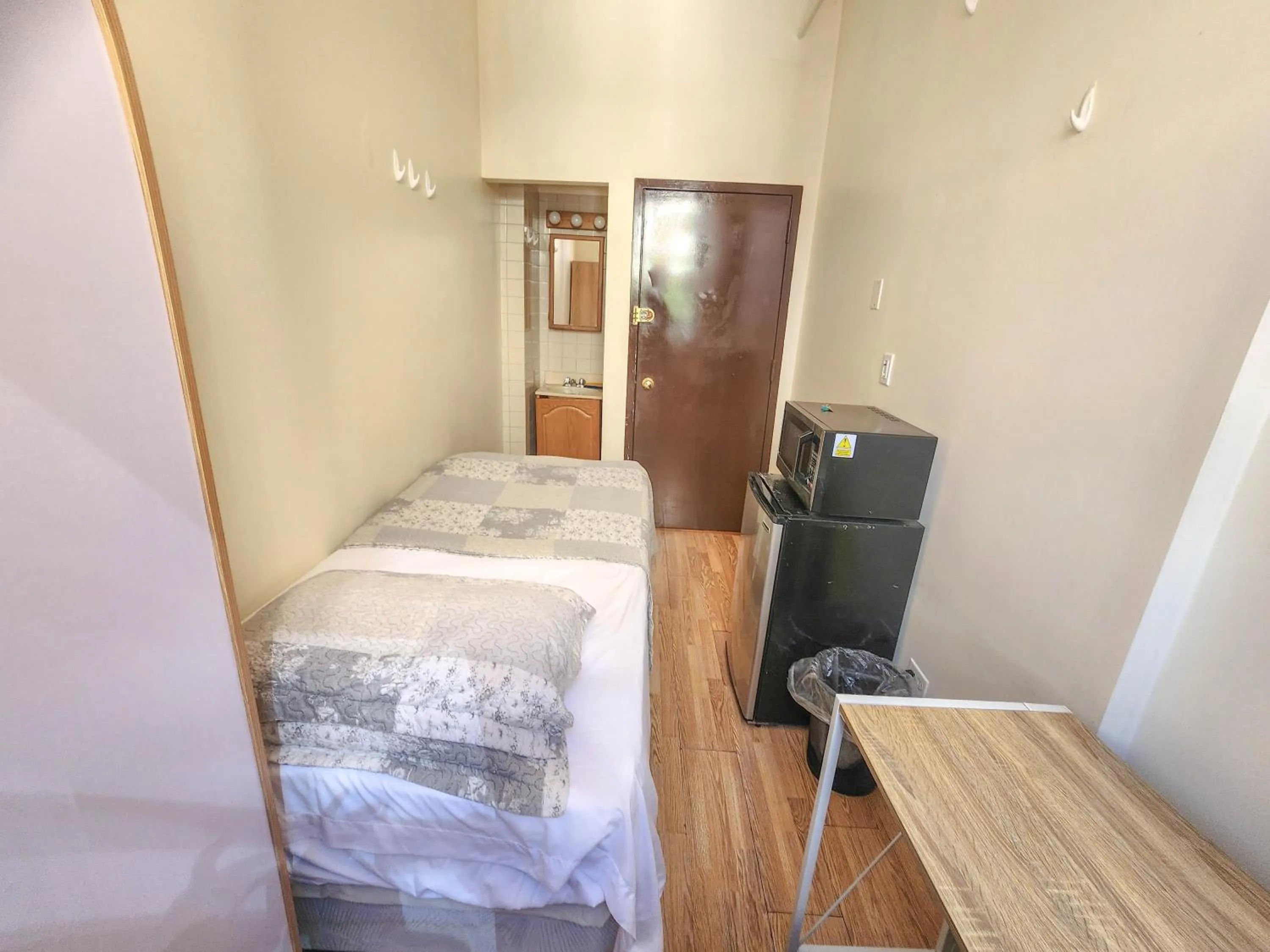 Bed in West 30th Street Guest House