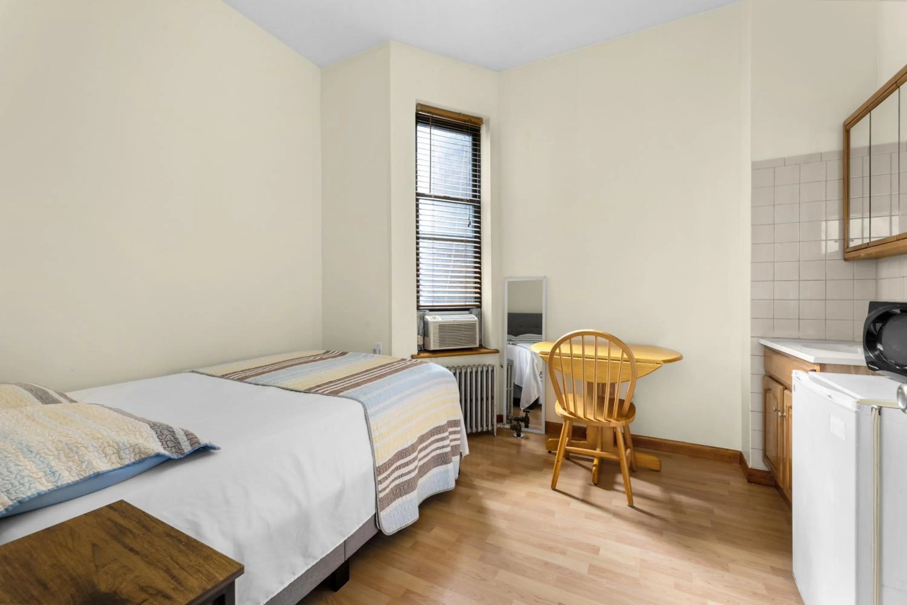 Bed in West 30th Street Guest House