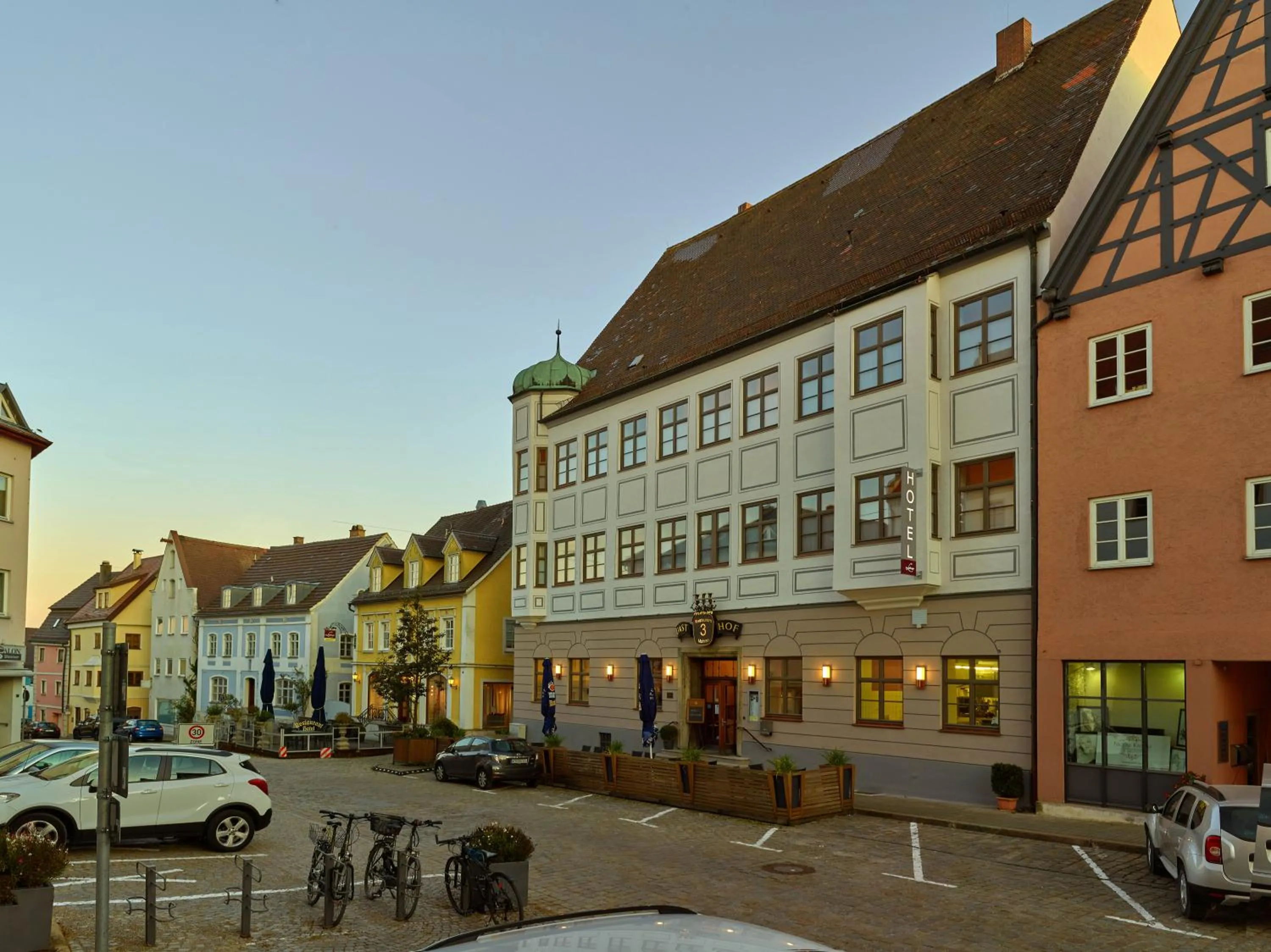 Property building in Lodner Hotel Drei Mohren