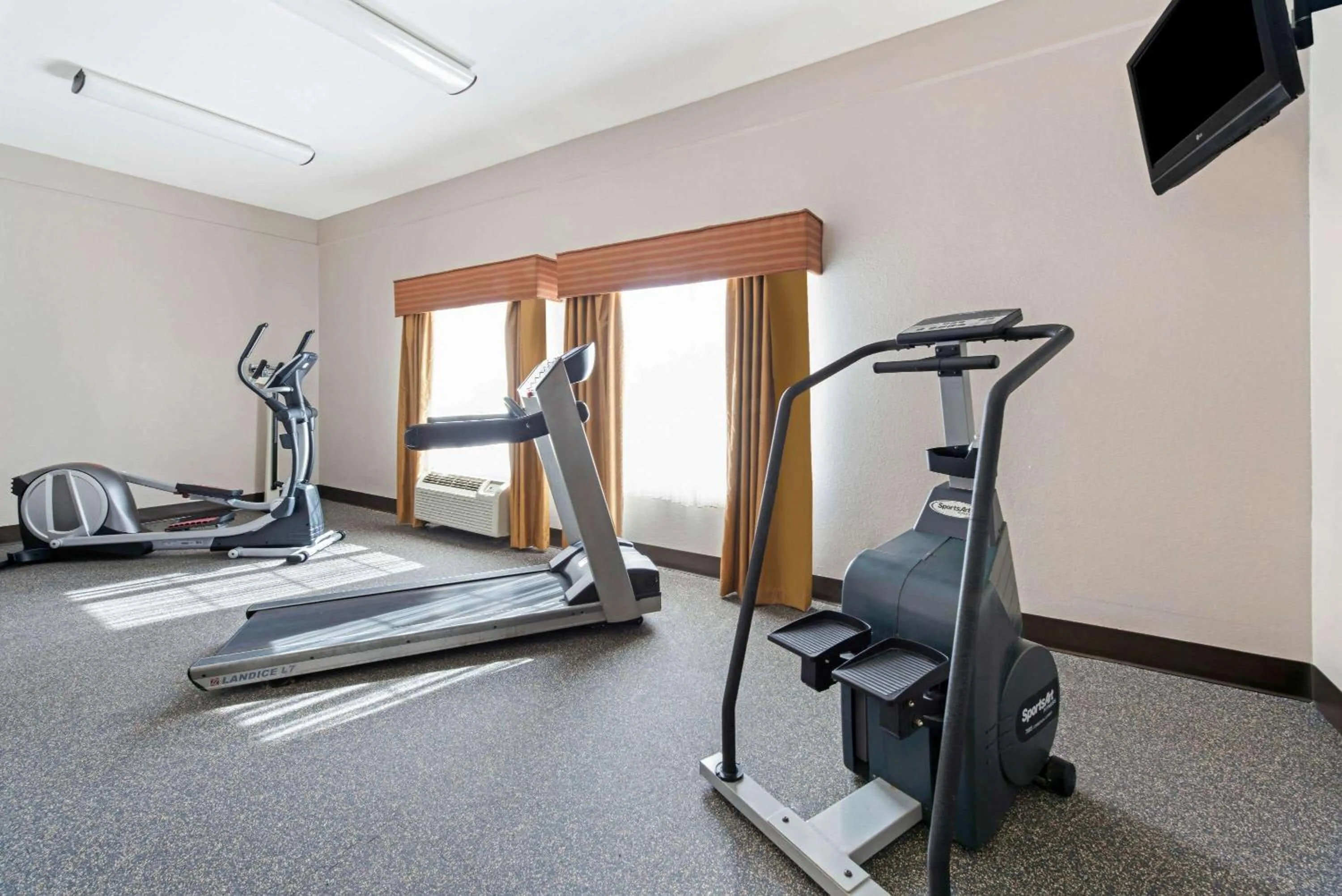 Fitness centre/facilities in La Quinta by Wyndham Winnie