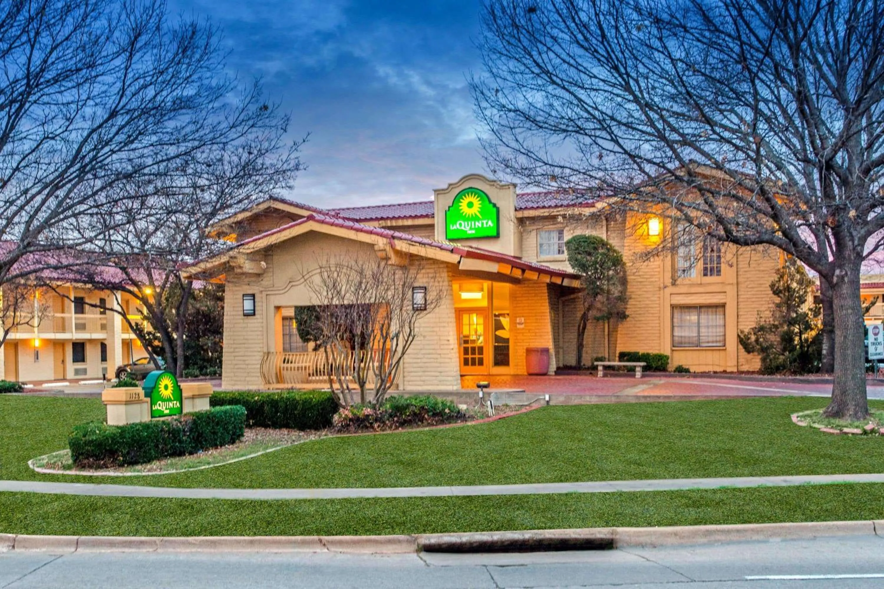 Property Building in La Quinta Inn by Wyndham Wichita Falls Event Center North