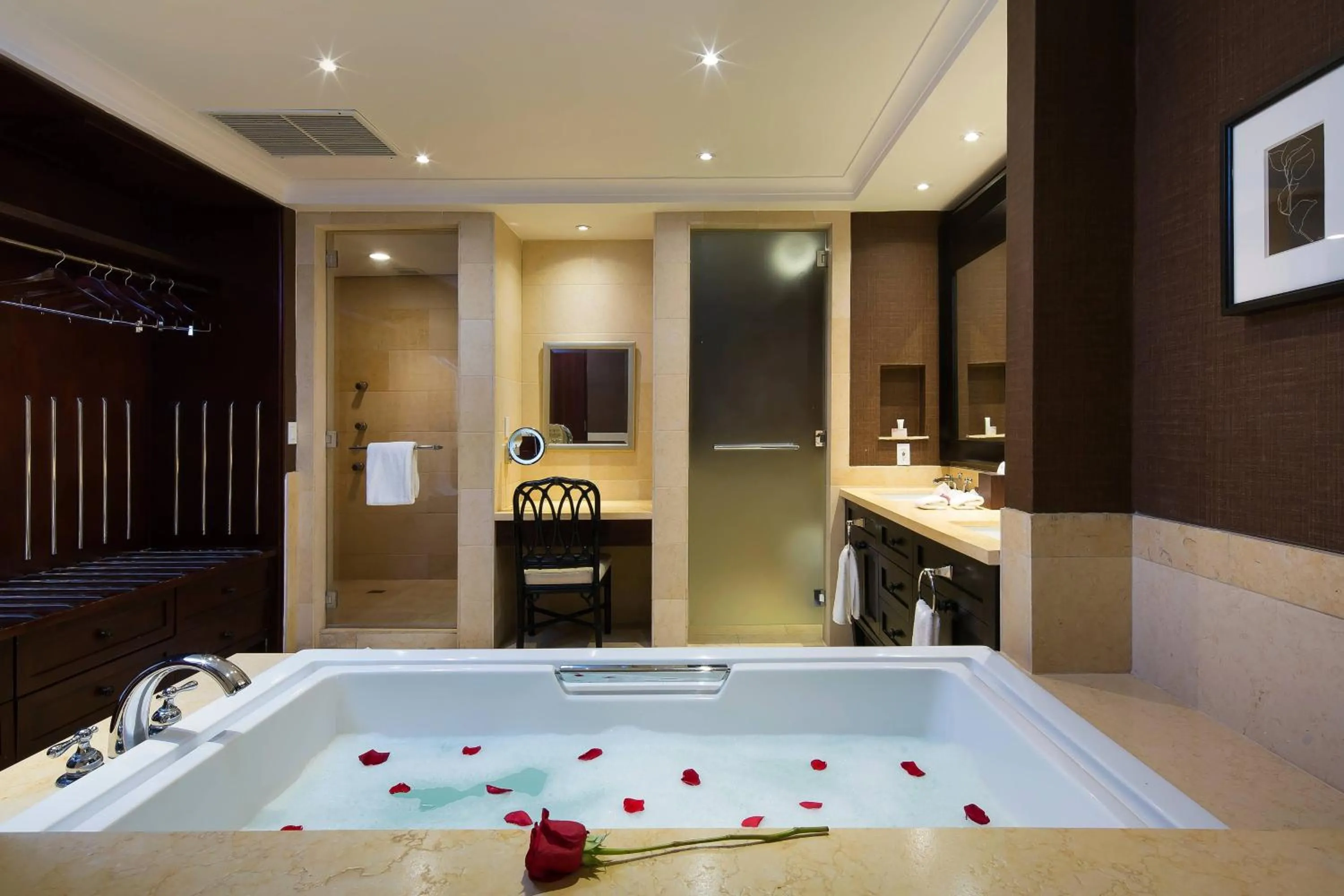 Bathroom in The Buenaventura Golf & Beach Resort, Autograph Collection