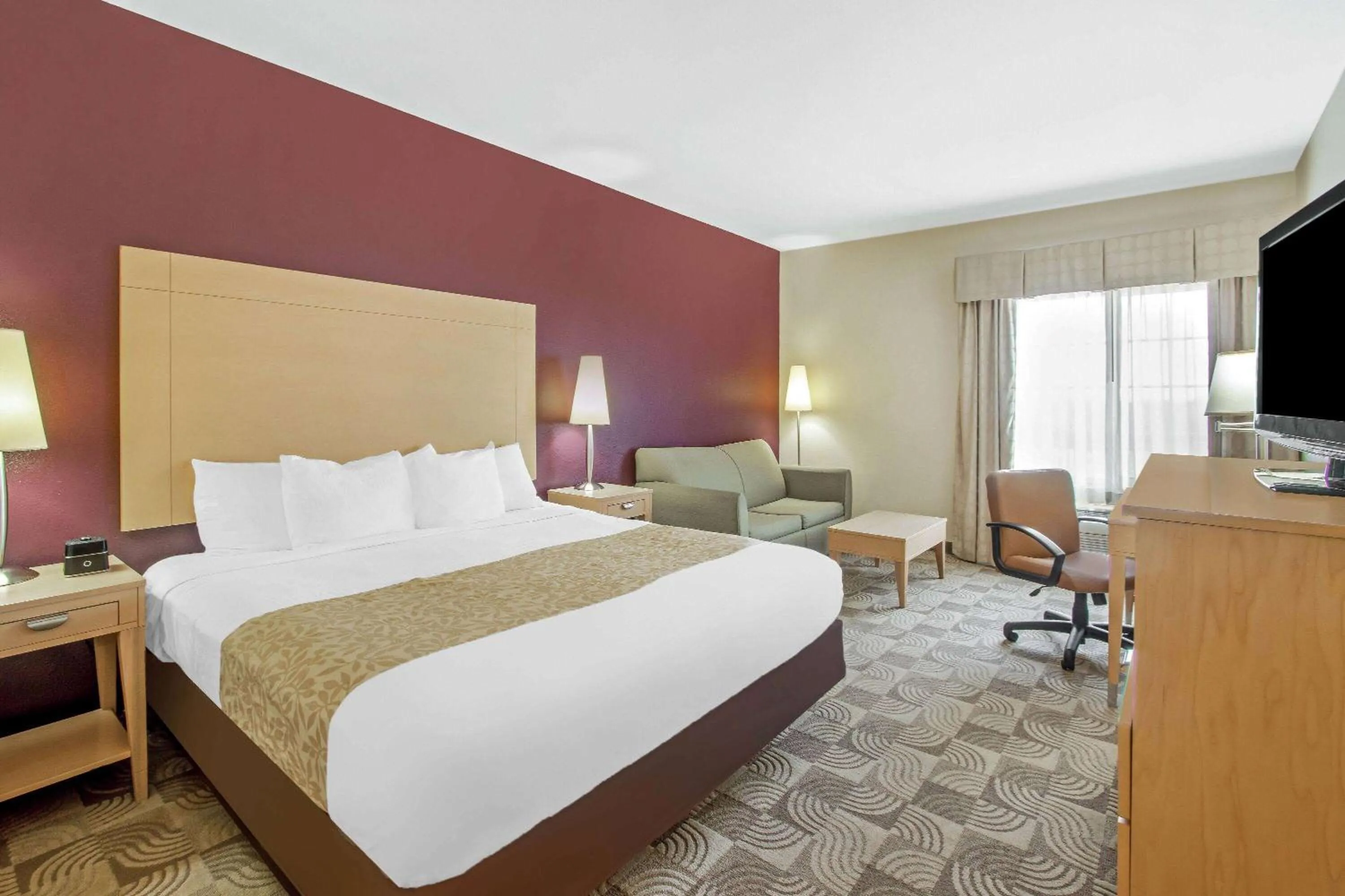 Photo of the whole room, Bed in La Quinta by Wyndham Tucumcari