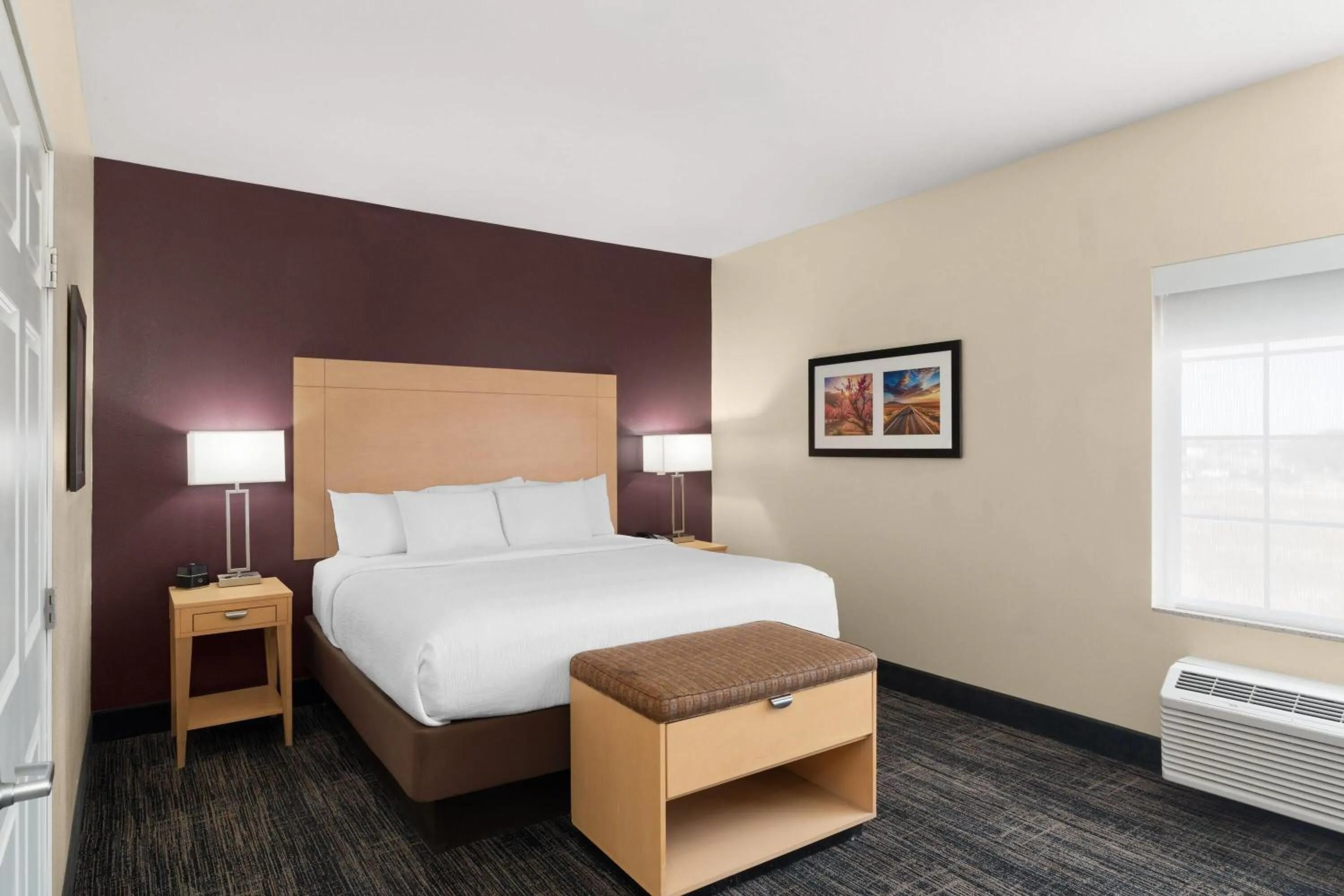 Photo of the whole room, Bed in La Quinta by Wyndham Tucumcari