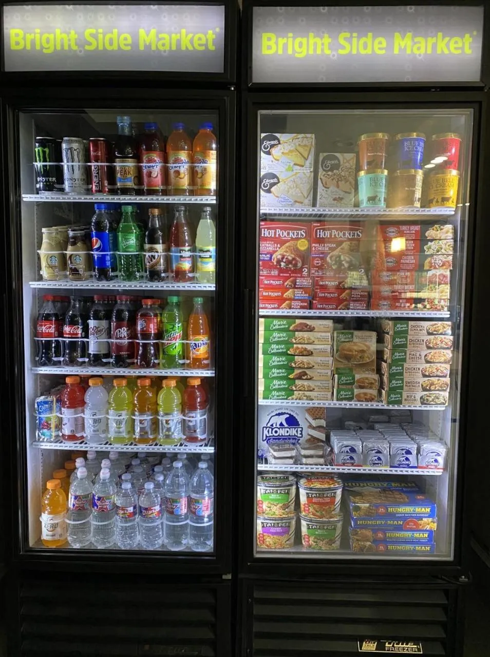 Food and drinks in La Quinta by Wyndham Rosenberg