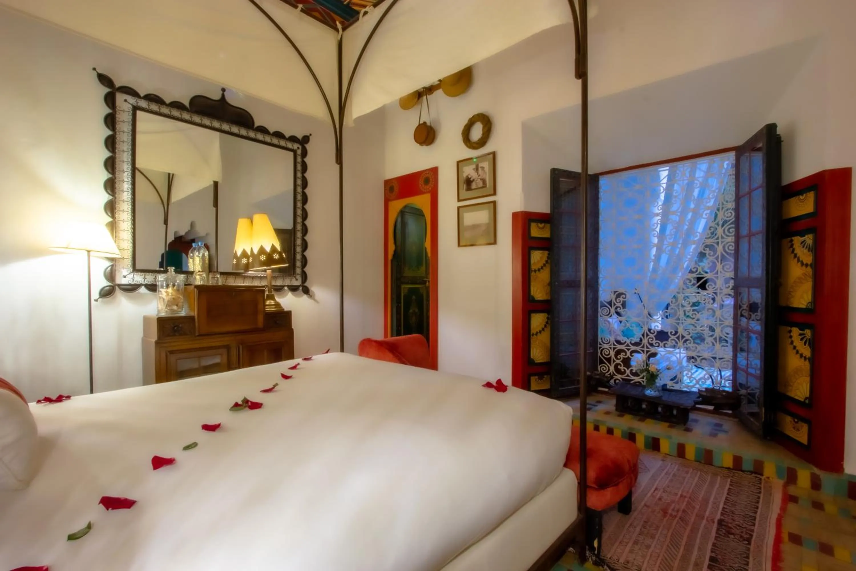 Bedroom, Bed in Riad Kaiss By Anika