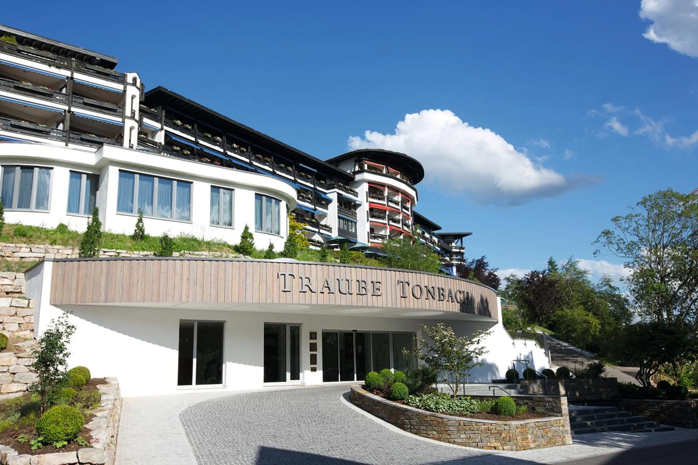 Facade/entrance in Hotel Traube Tonbach