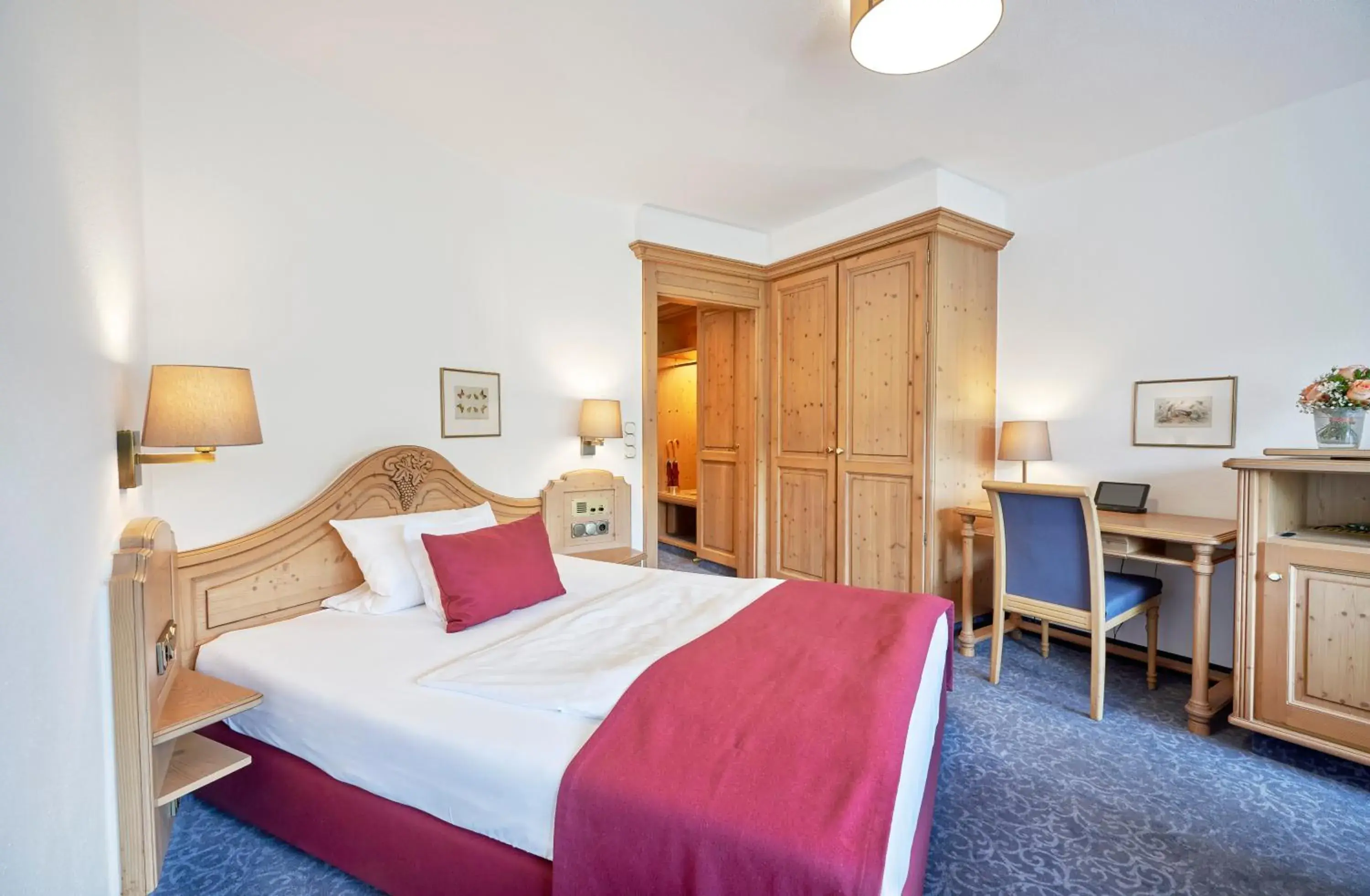 Queen Room in Hotel Traube Tonbach Queen Room in Hotel Traube Tonbach