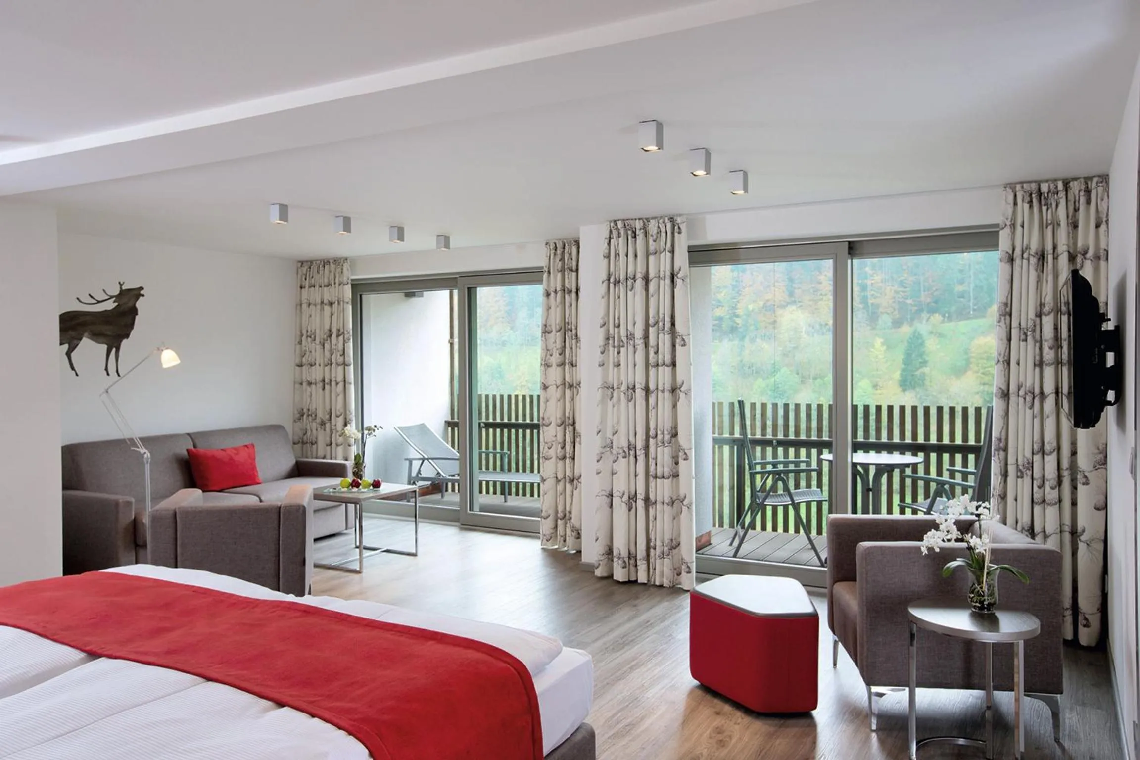 Photo of the whole room, Bed in Hotel Traube Tonbach