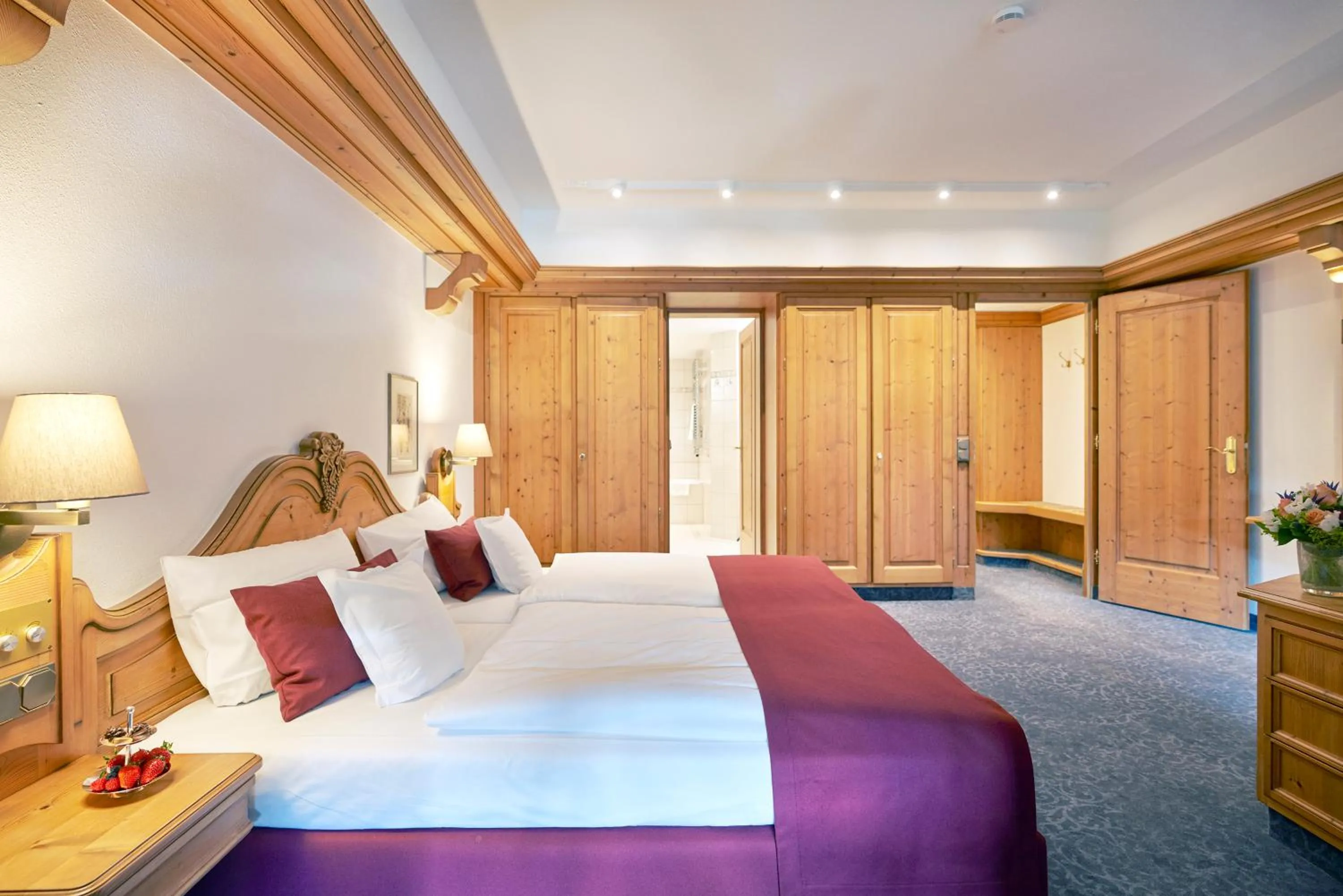 Bedroom, Bed in Hotel Traube Tonbach