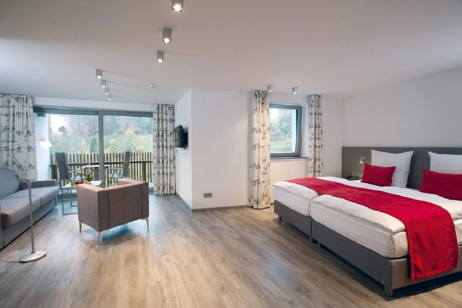 Photo of the whole room, Bed in Hotel Traube Tonbach