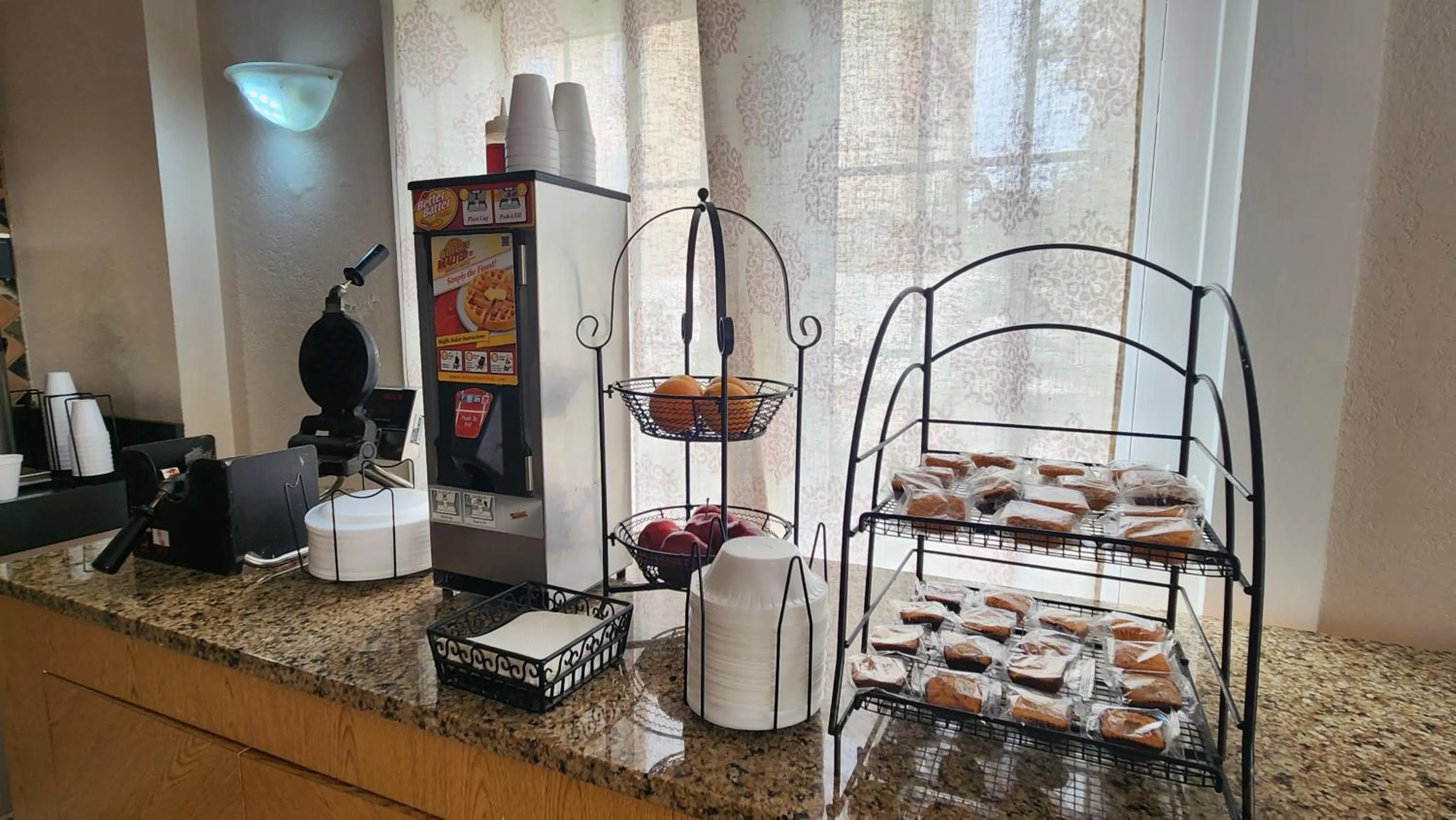 Breakfast in La Quinta Inn by Wyndham Clute Lake Jackson