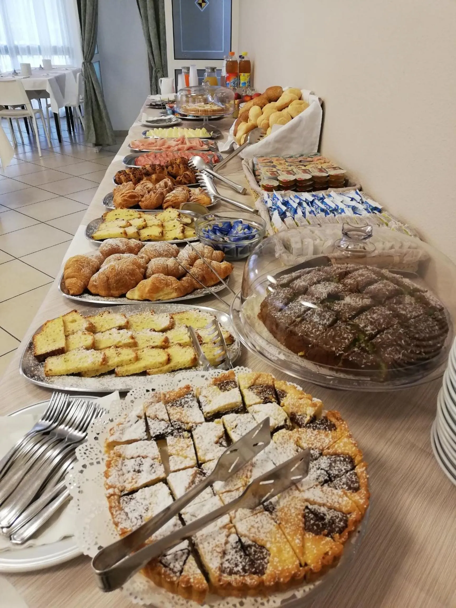 Continental breakfast in Hotel La Bella Vita