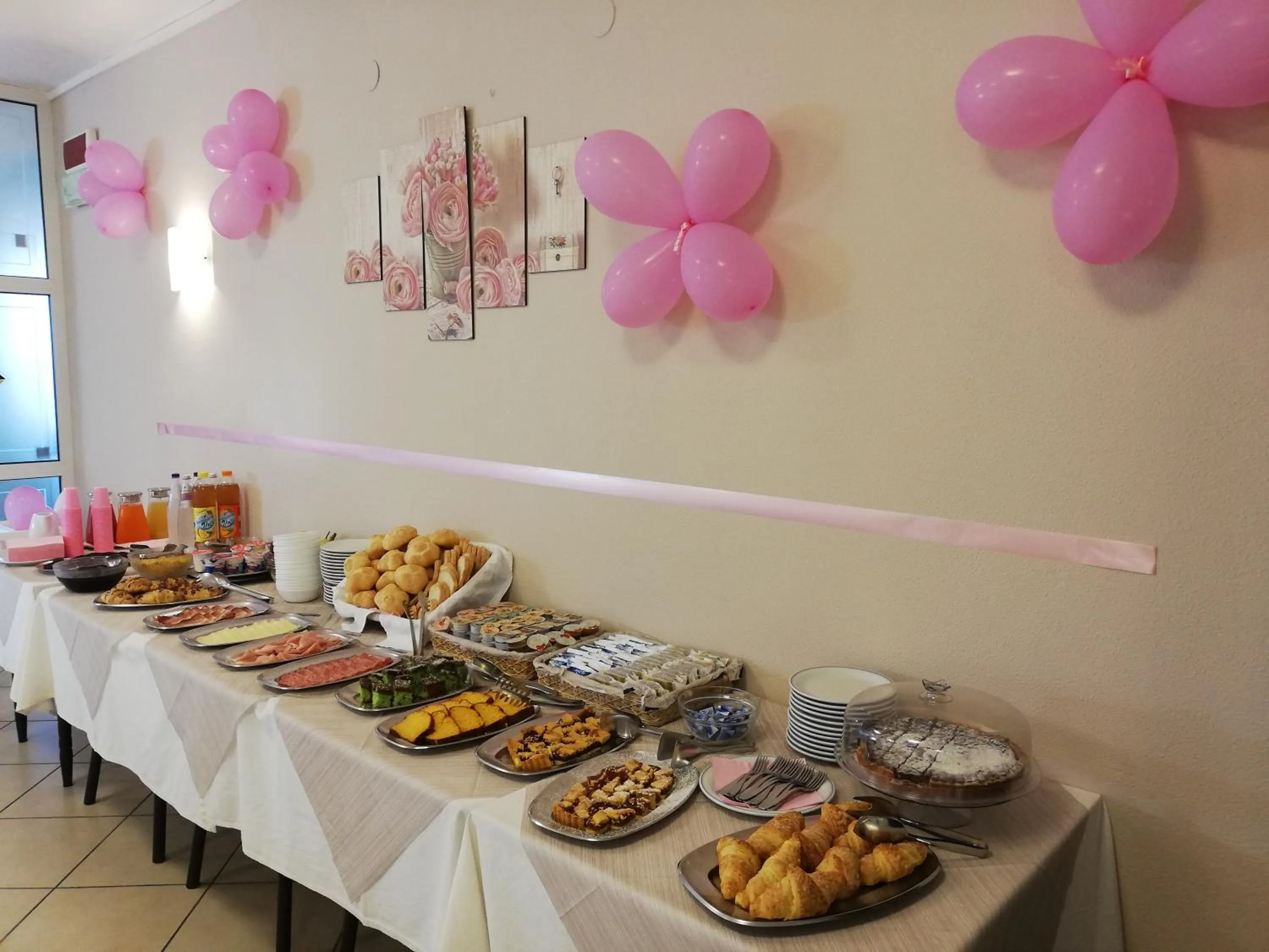 Restaurant/places to eat in Hotel La Bella Vita