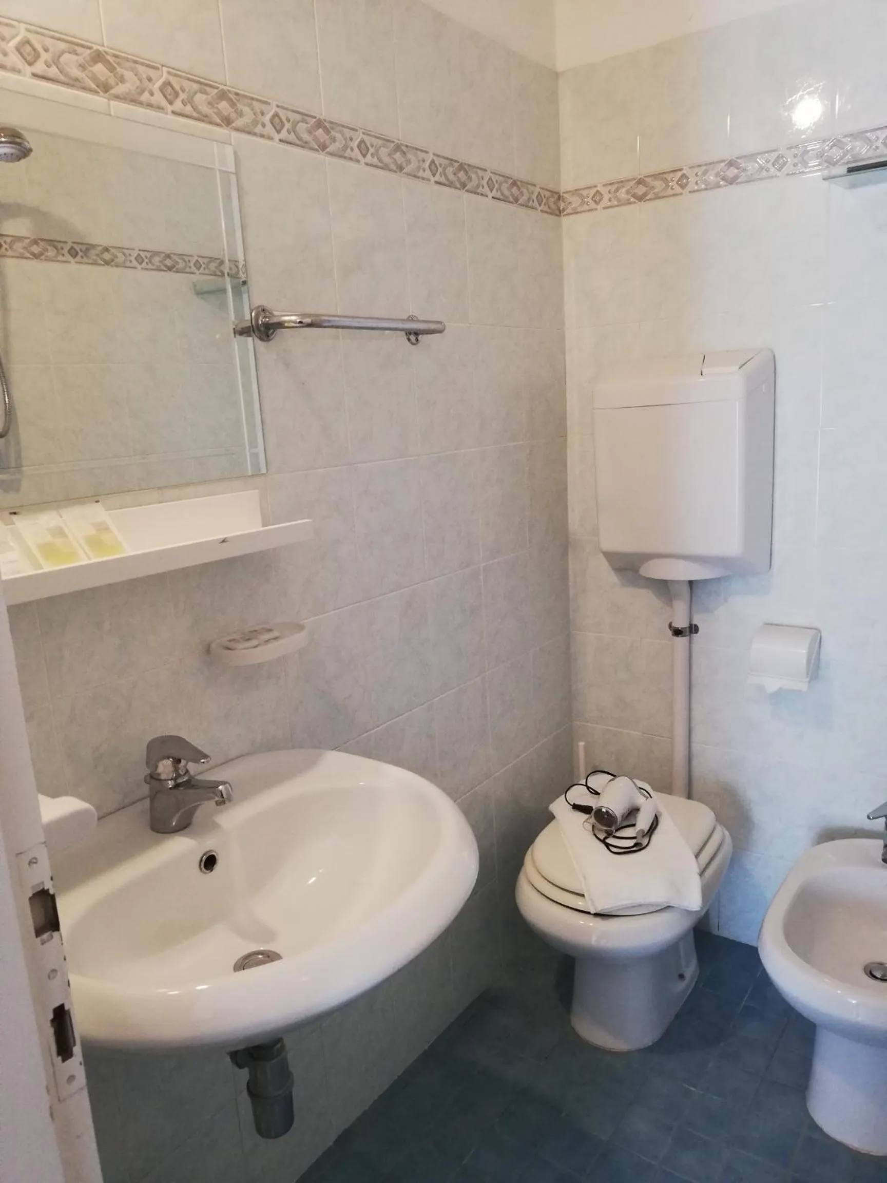 Bathroom in Hotel La Bella Vita