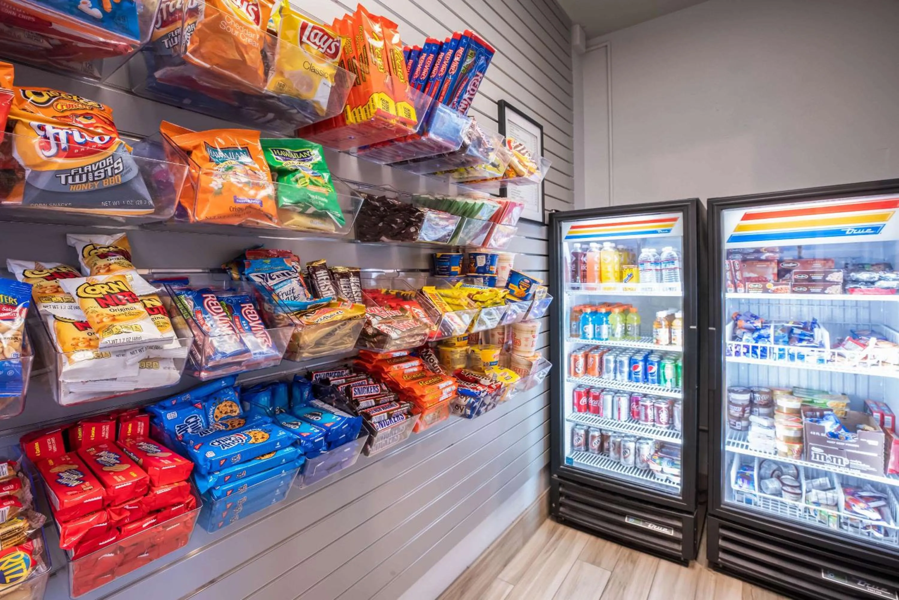 Property building in La Quinta by Wyndham Newport