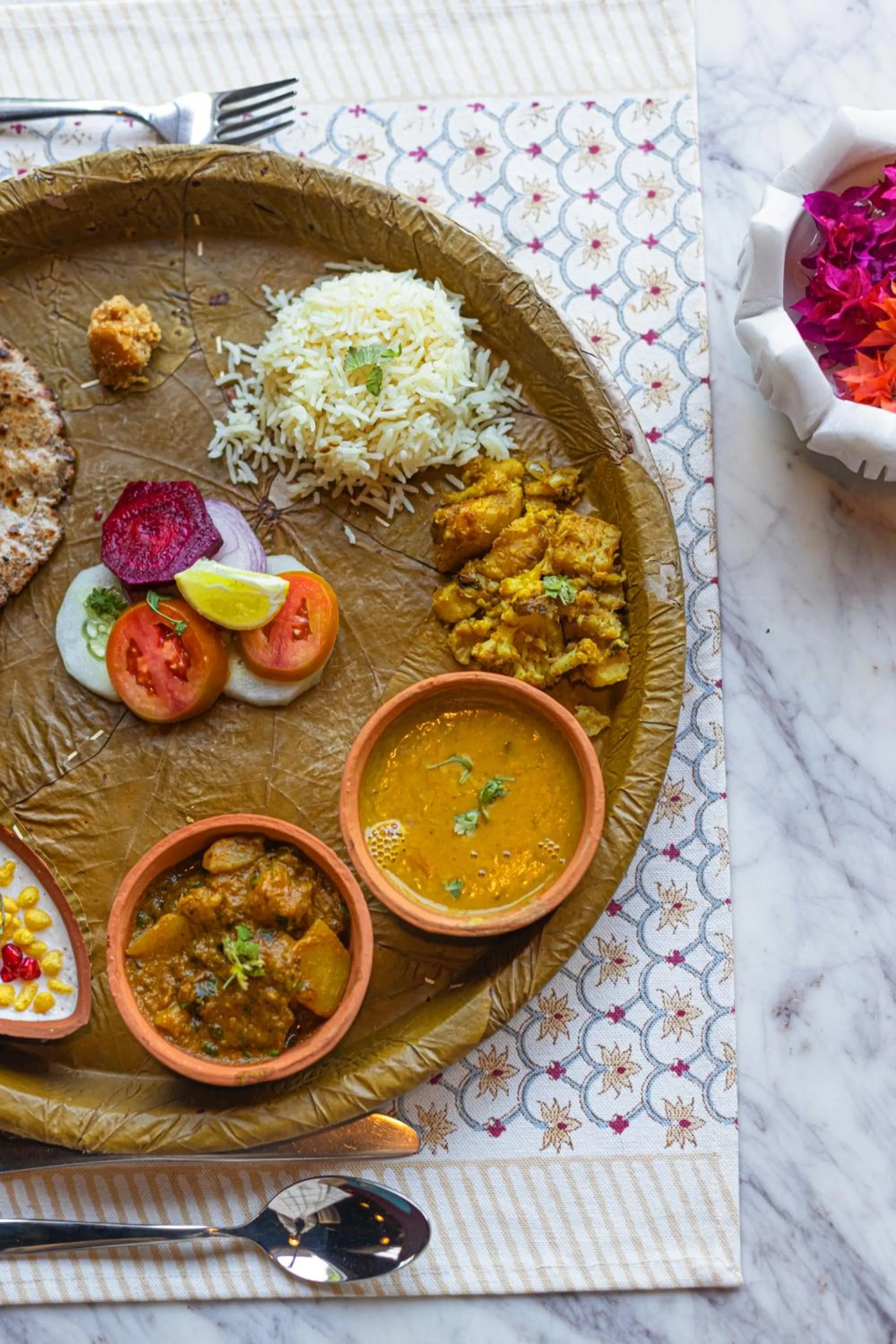 Food and drinks in Ekaa Villa near Taj Mahal