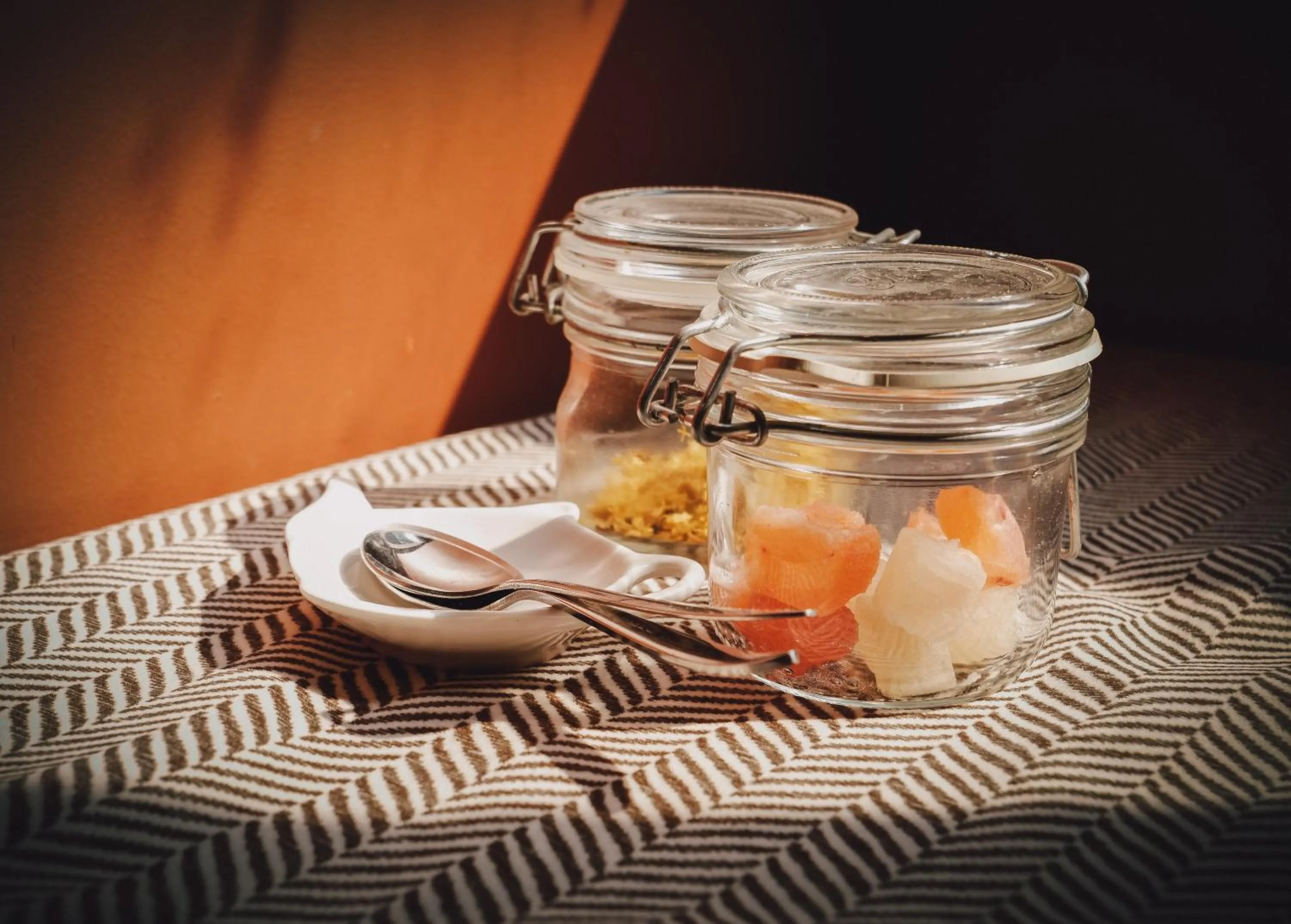 Food and drinks in Ekaa Villa near Taj Mahal