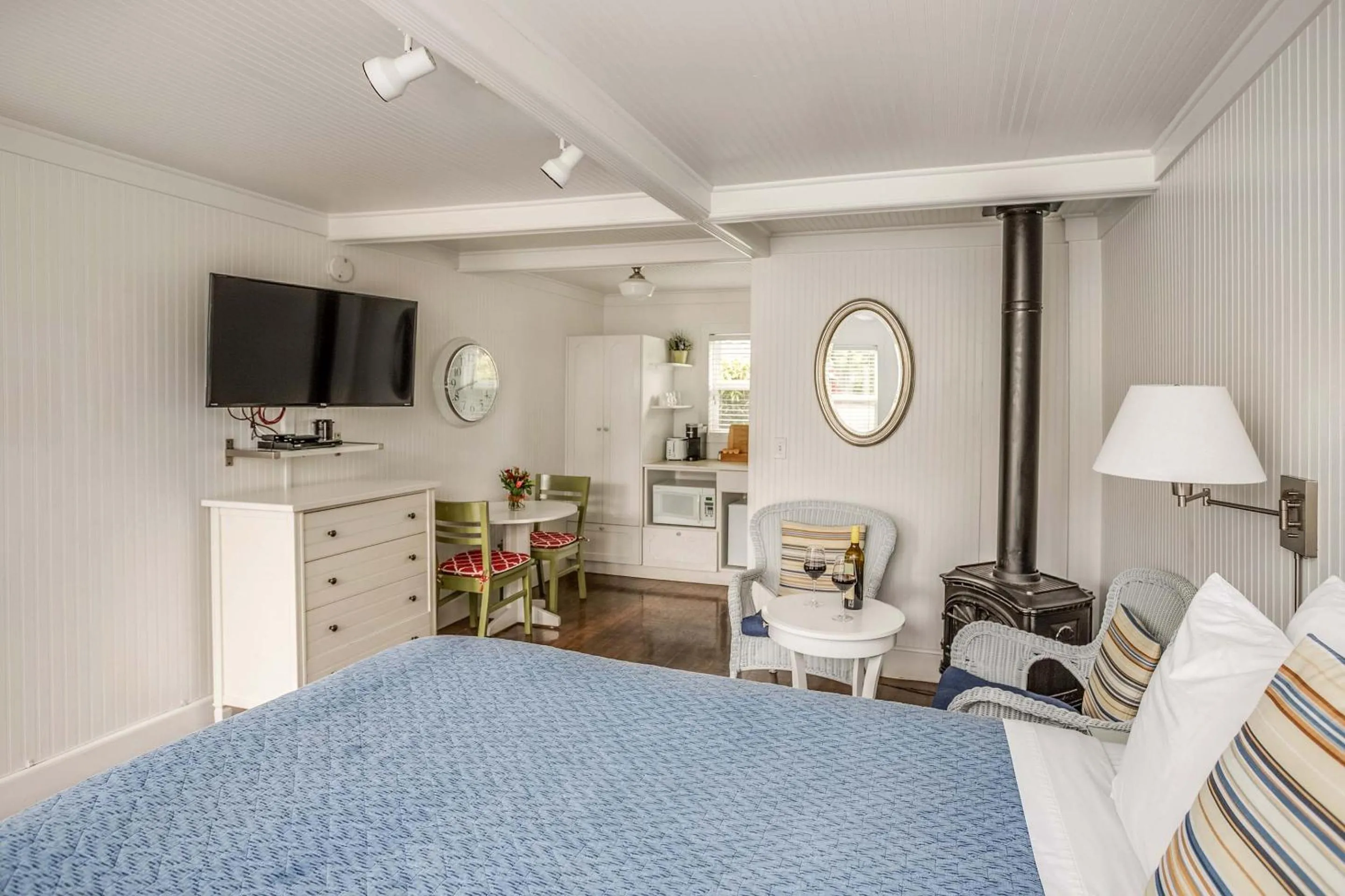 Bed in Cannon Beach Hotel Collection