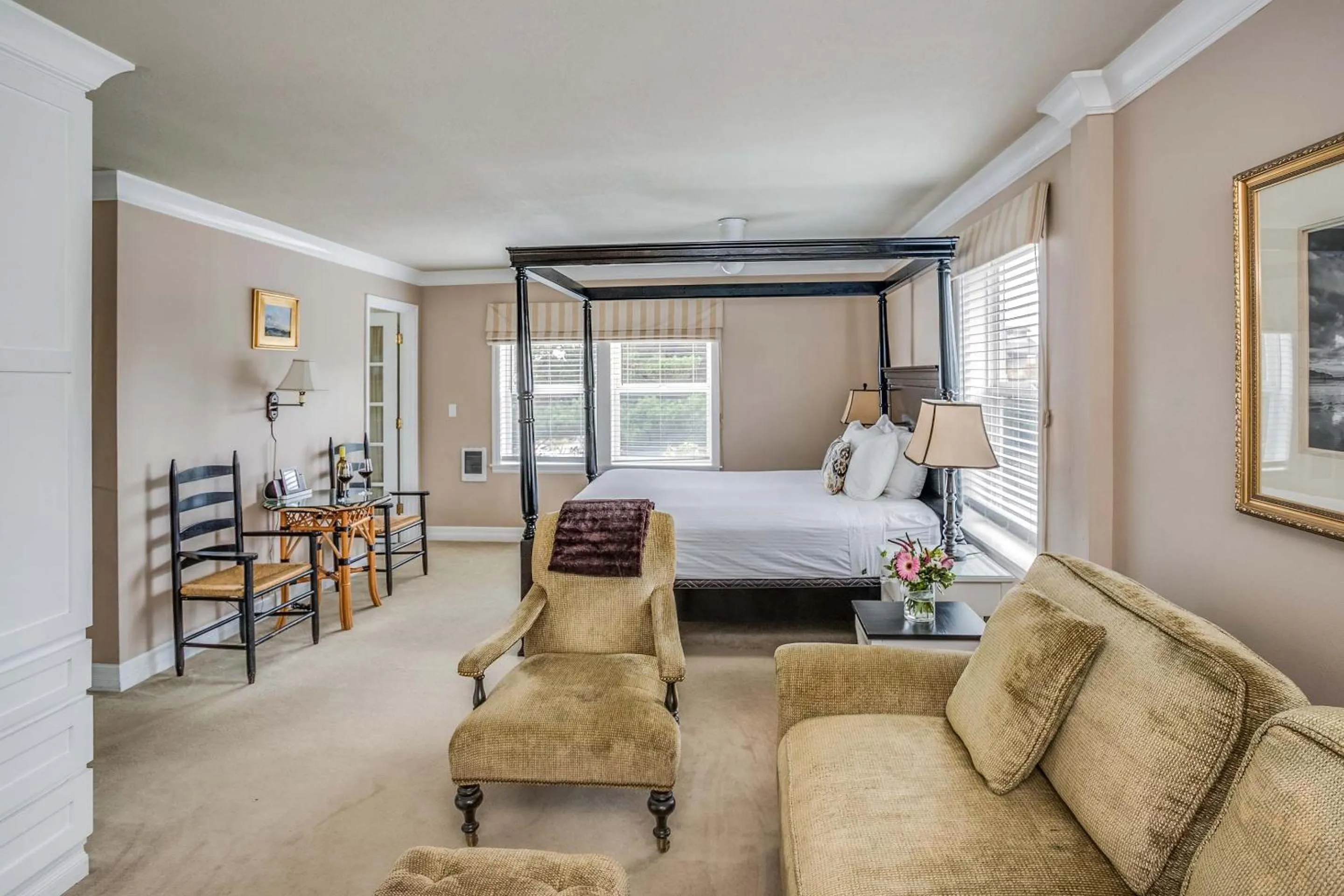 Bed in Cannon Beach Hotel Collection