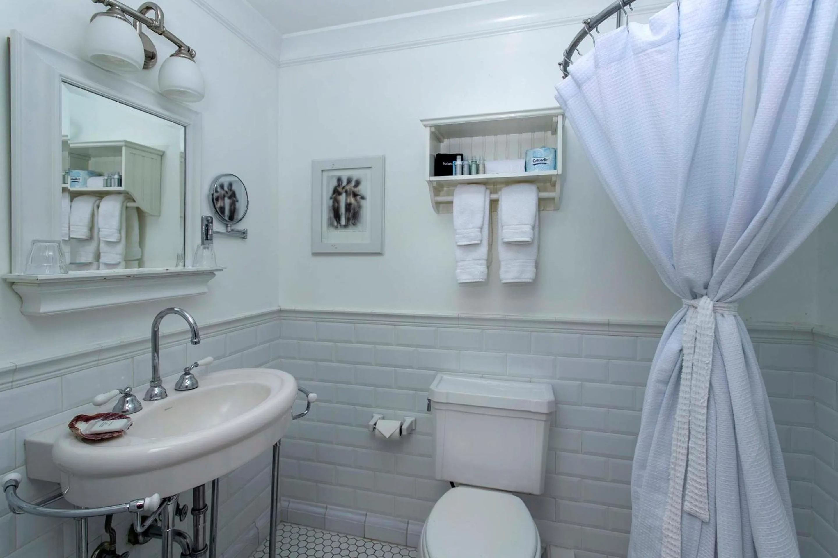 Bathroom in Cannon Beach Hotel Collection