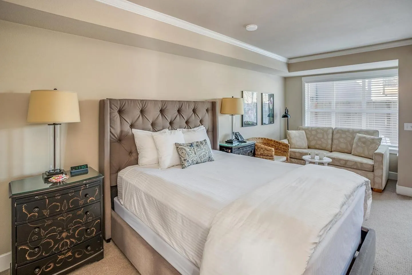 Bed in Cannon Beach Hotel Collection