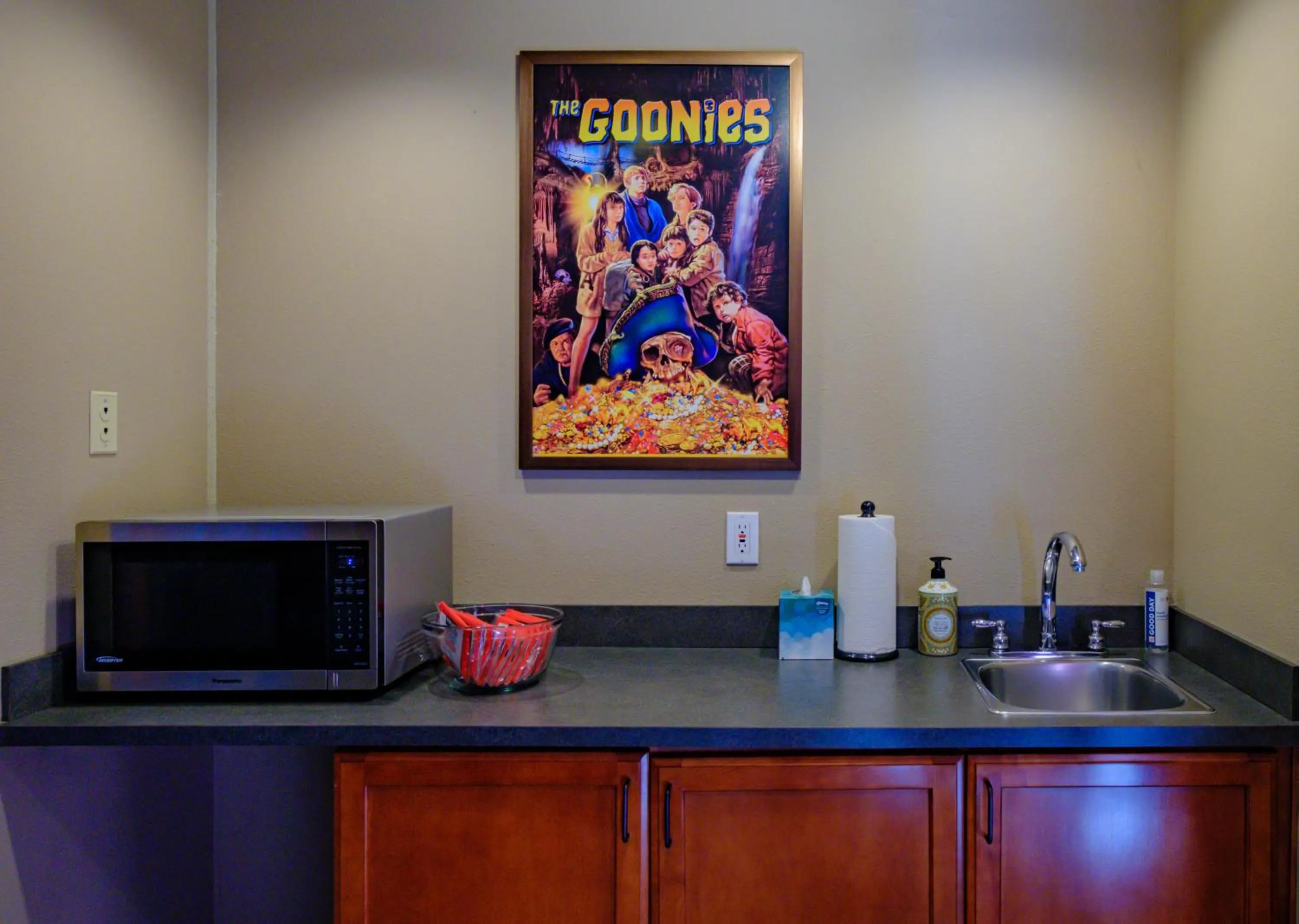 Entertainment in Cannon Beach Hotel Collection