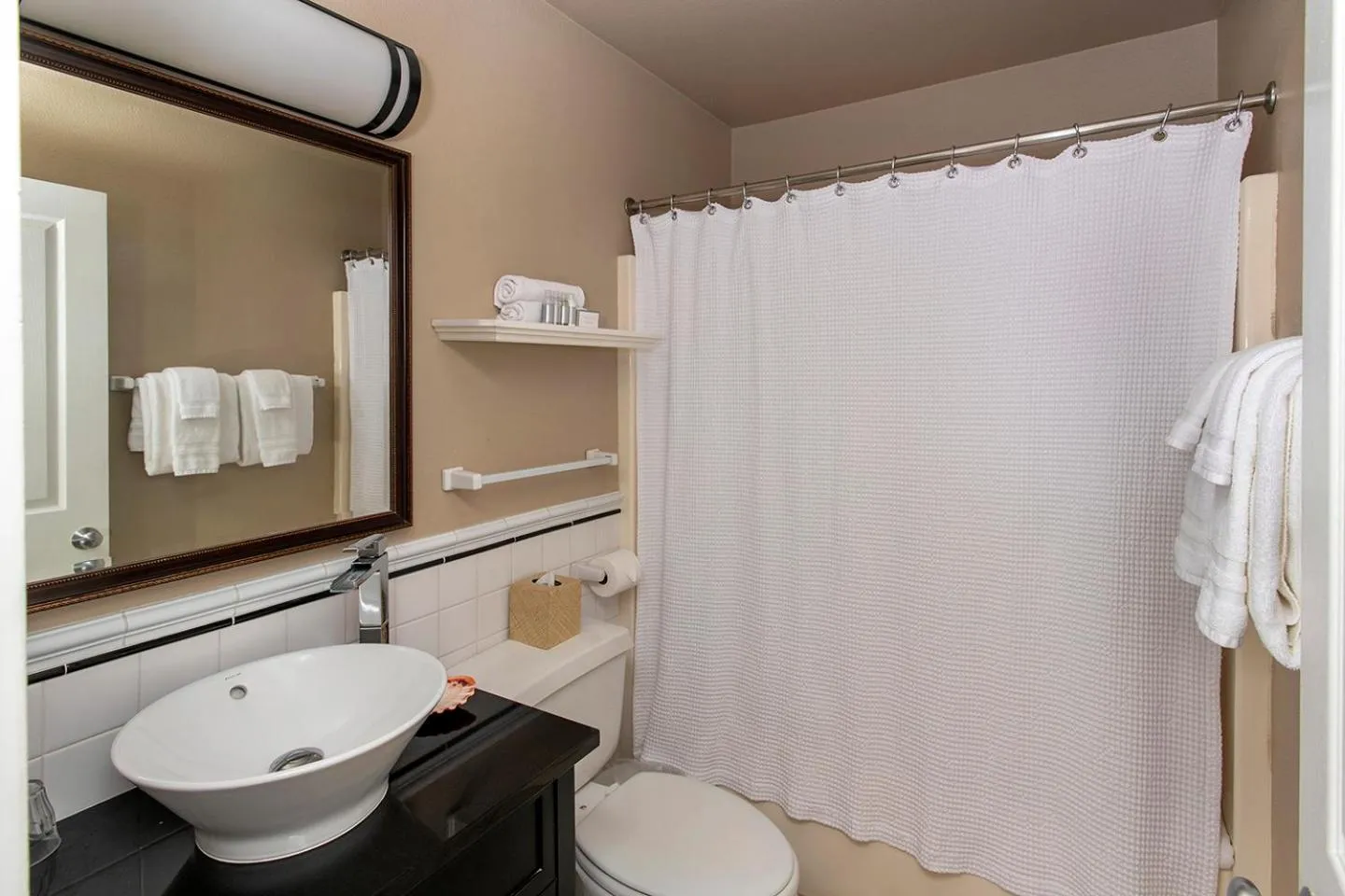 Shower in Cannon Beach Hotel Collection