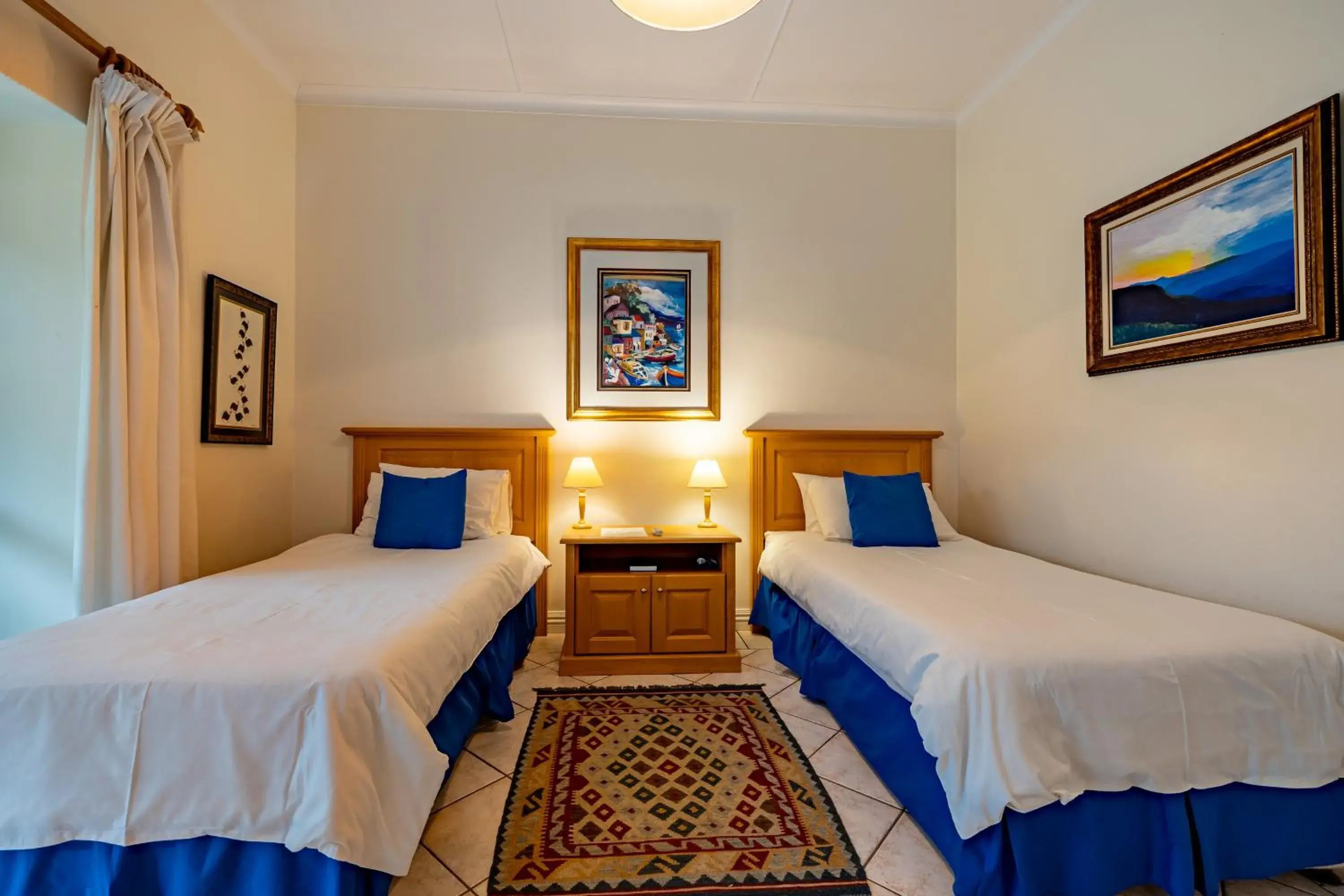 Comfort Twin Room - single occupancy in Mhlati Guest Cottages Comfort Twin Room - single occupancy in Mhlati Guest Cottages