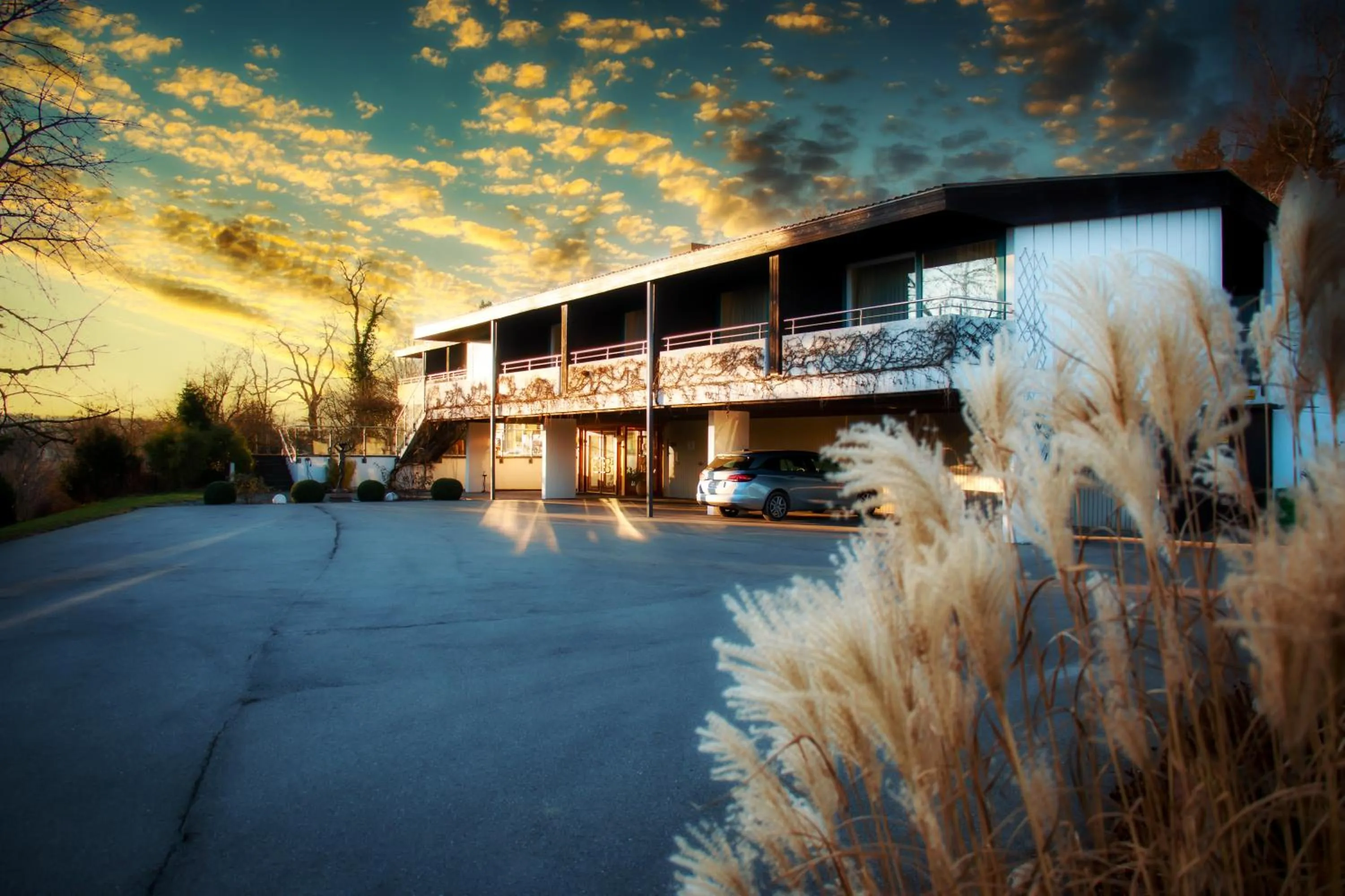 Property building in Burghotel